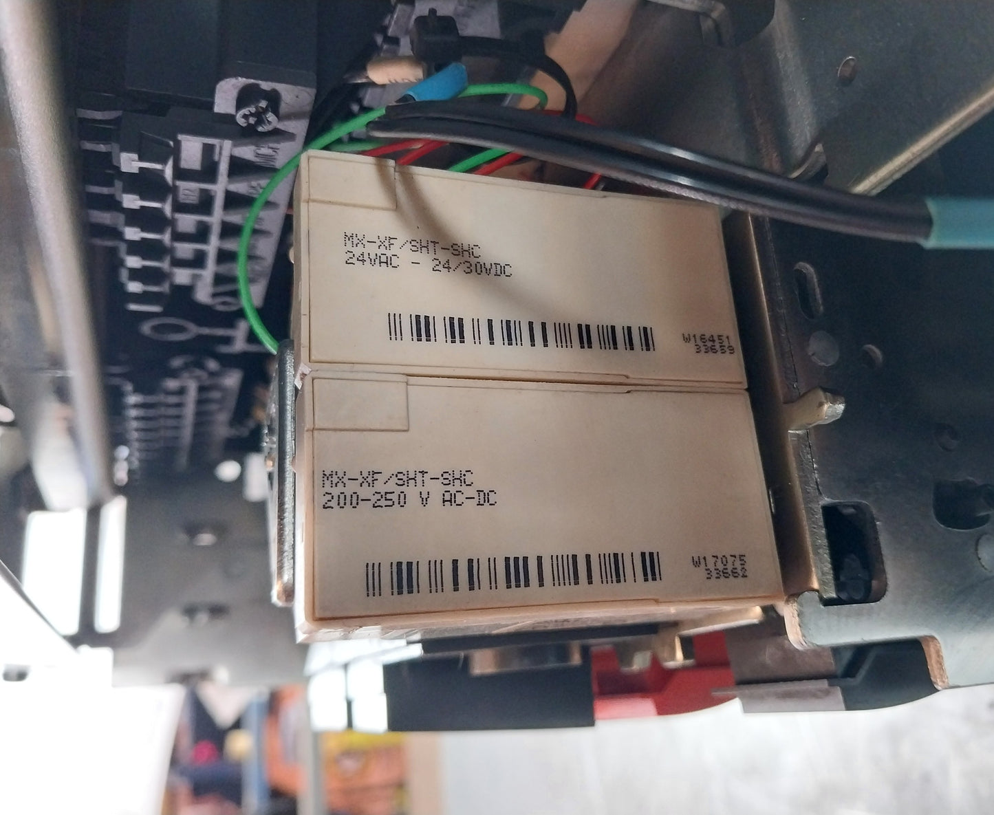 SCHNEIDER ELECTRIC NW32 H1 MASTERPACT CIRCUIT BREAKER 3200A 3 POLE