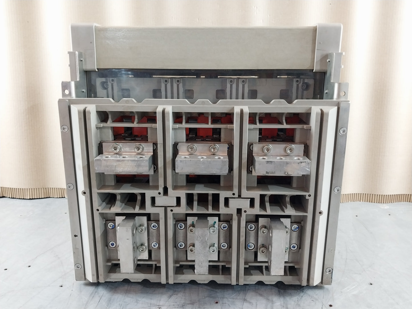 SCHNEIDER ELECTRIC NW32 H1 MASTERPACT CIRCUIT BREAKER 3200A 3 POLE