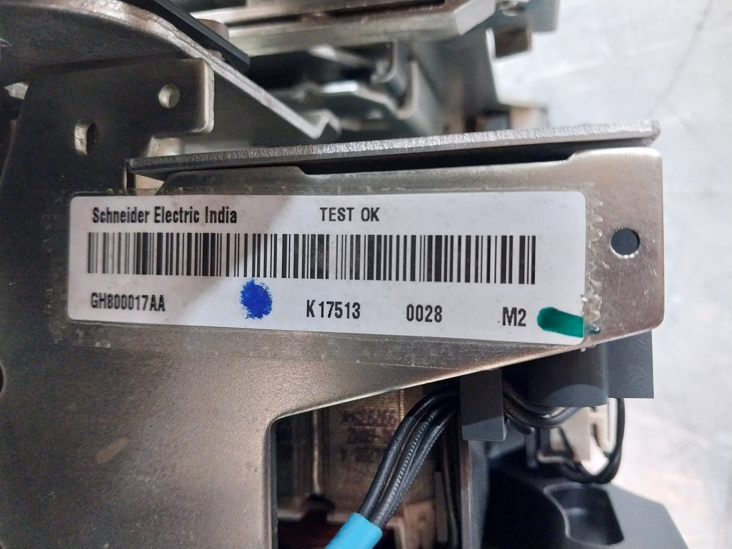 SCHNEIDER ELECTRIC NW32 H1 MASTERPACT CIRCUIT BREAKER 3200A 3 POLE