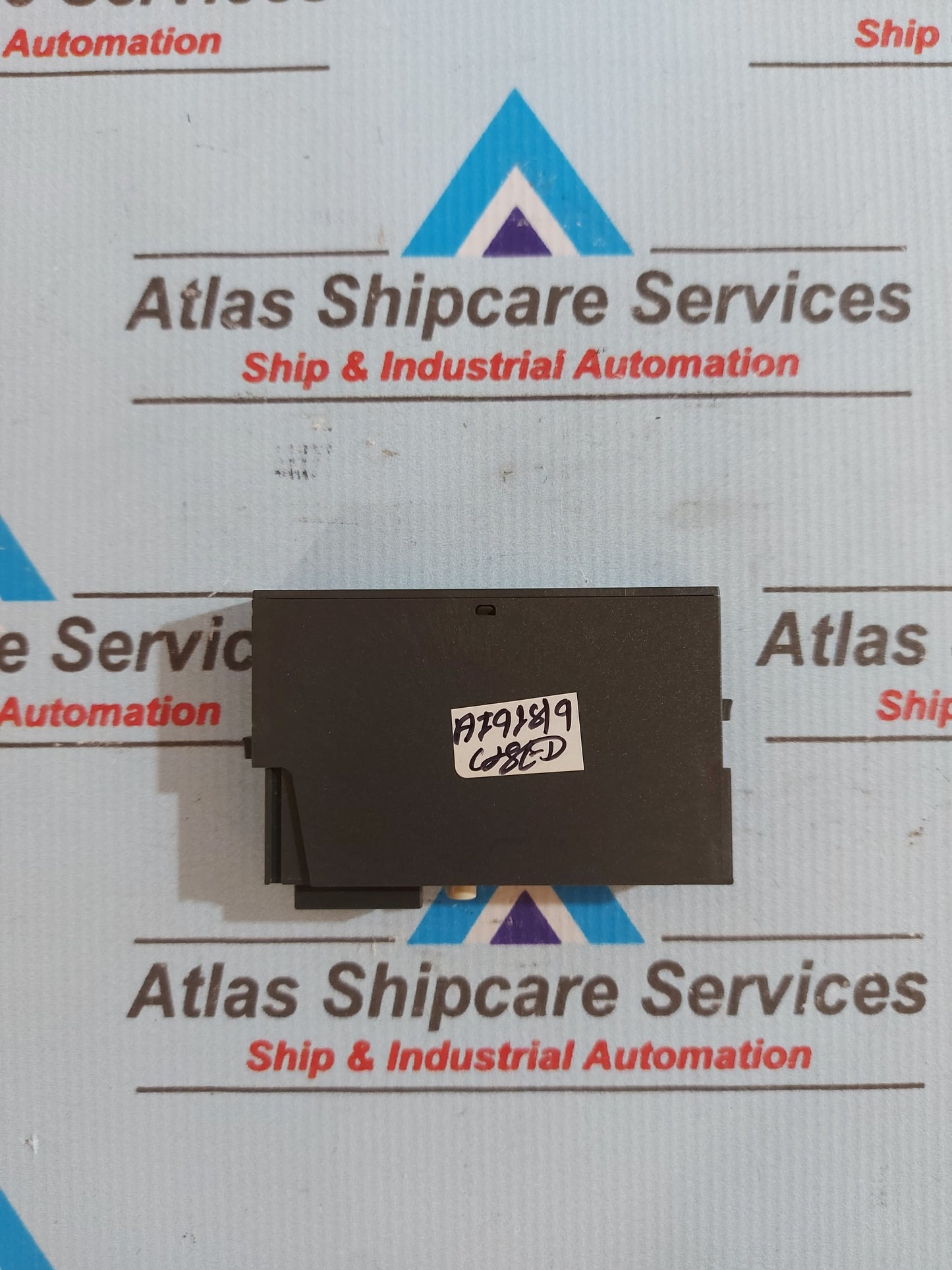 SIEMENS SIMATIC S7 6ES7 132-4HB01-0AB0 RELAY OUTPUT MODULE