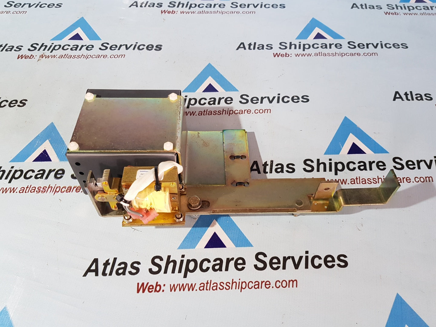 SIEMENS RLUU 18-824-999-804 UNDERVOLTAGE DEVICE