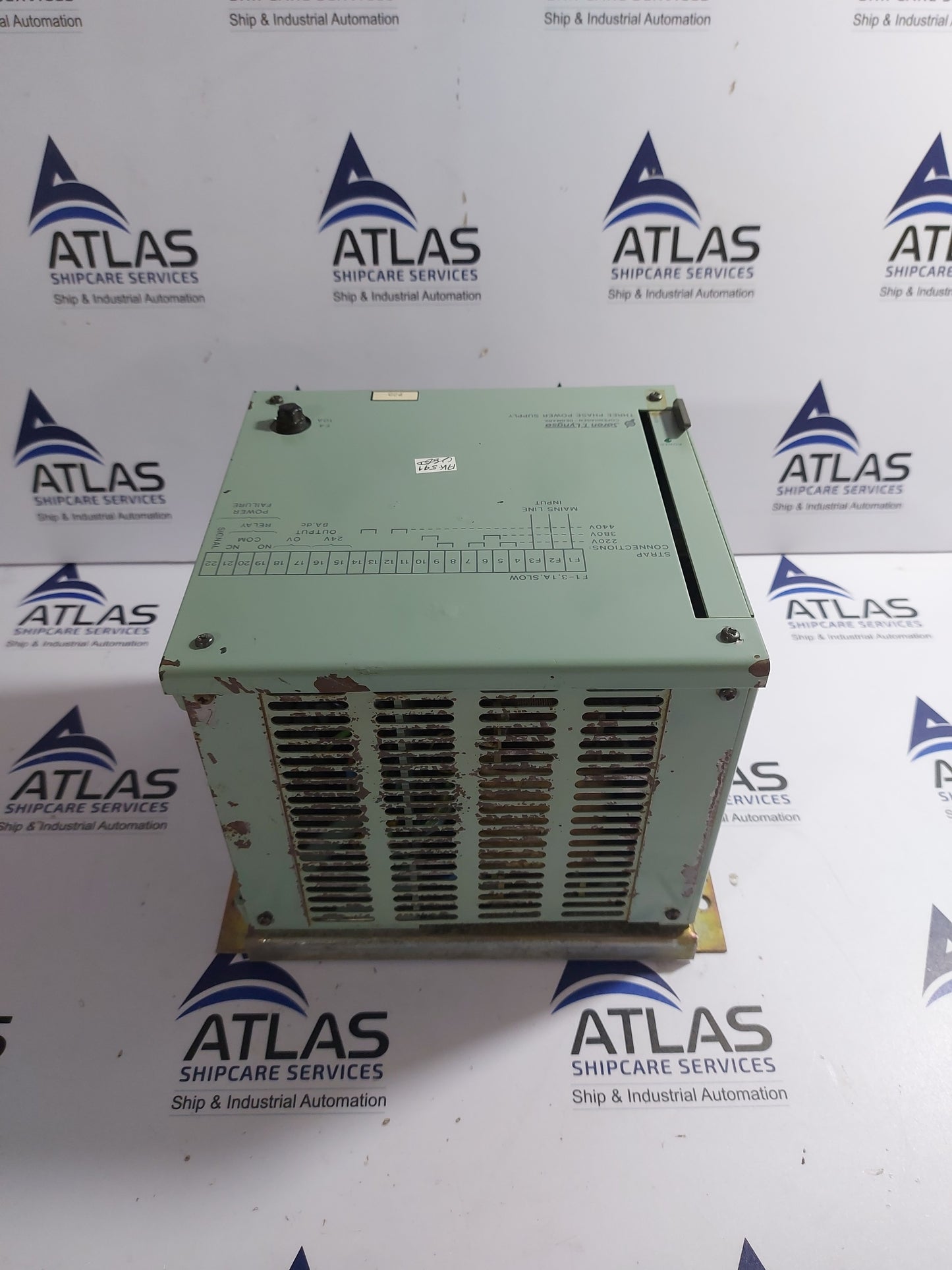 SOREN T.LYNGSO 611109000 V01 THREE PHASE POWER SUPPLY