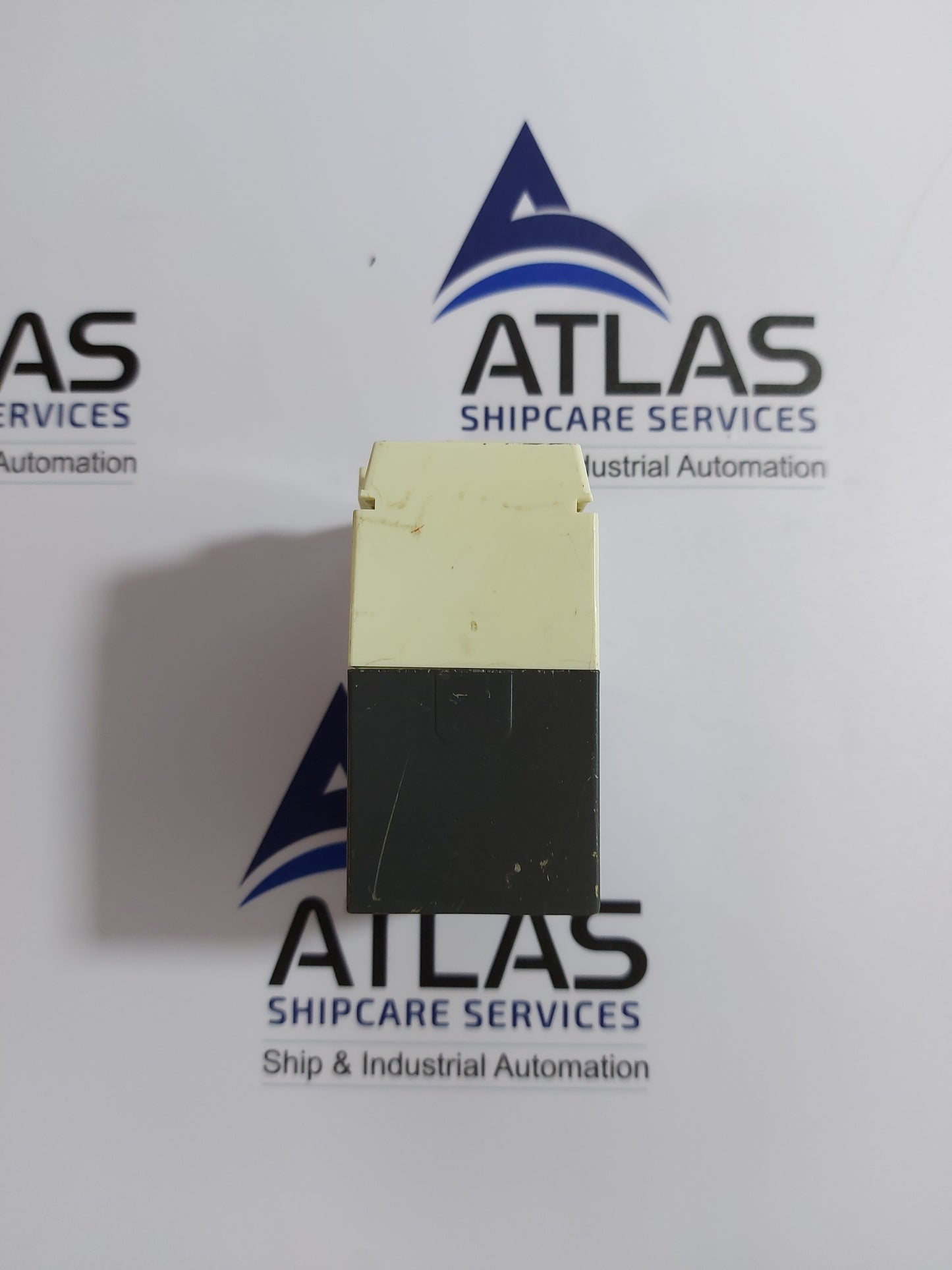TELEMECANIQUE CA2-FN 144 CONTROL RELAY 24V 60Hz