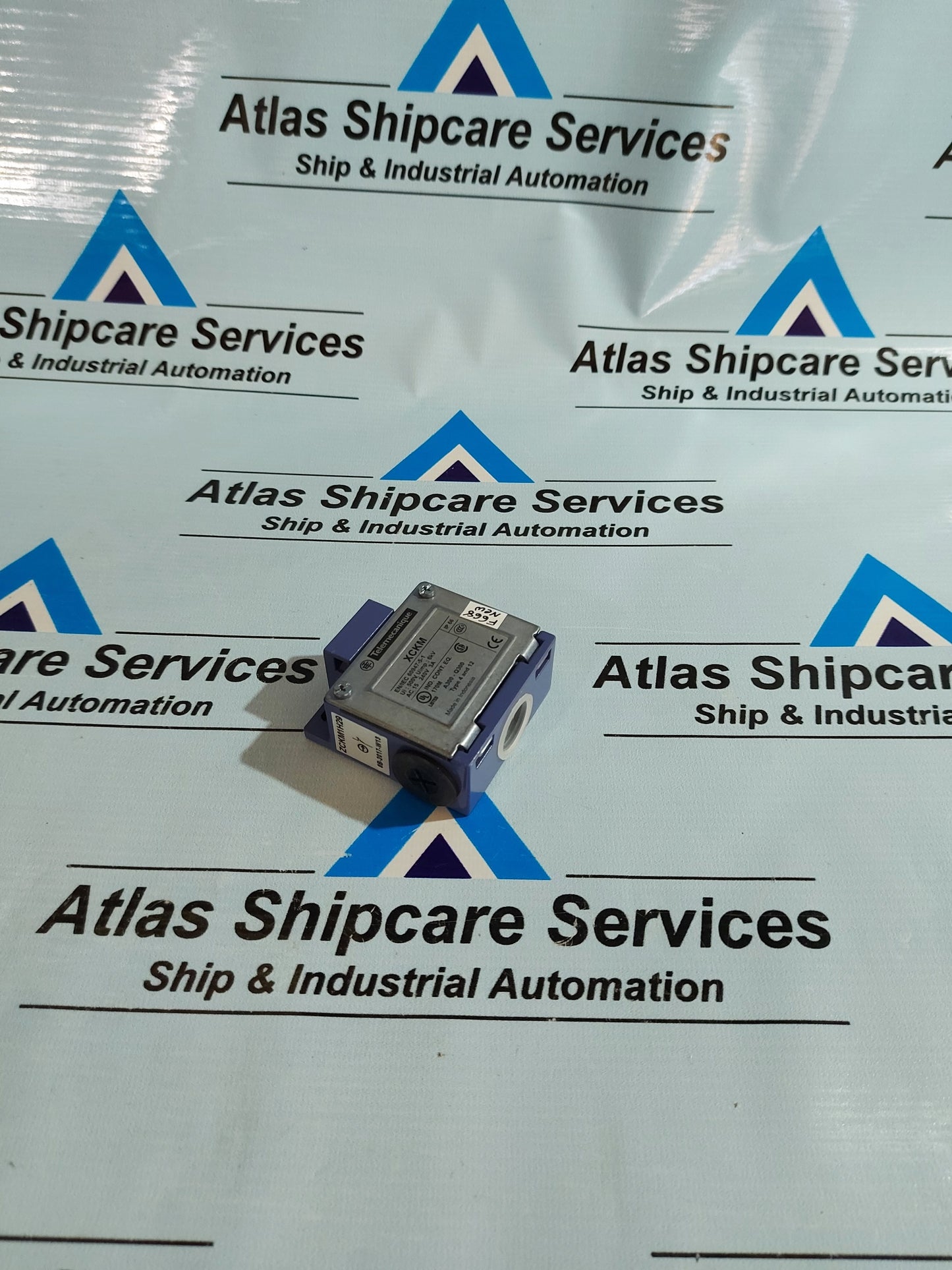 TELEMECANIQUE XCKM LIMIT SWITCH ZCKM1H29