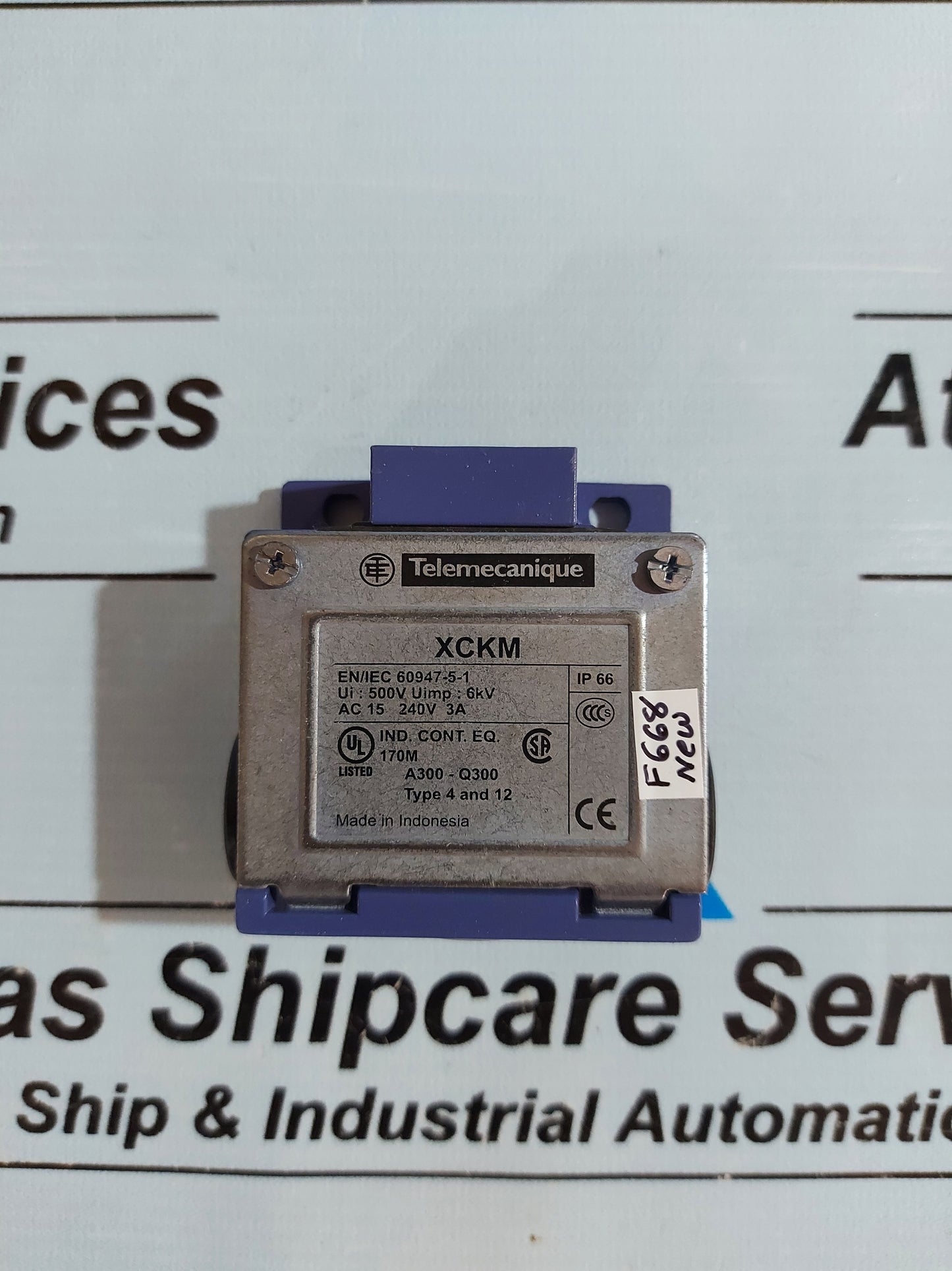 TELEMECANIQUE XCKM LIMIT SWITCH ZCKM1H29