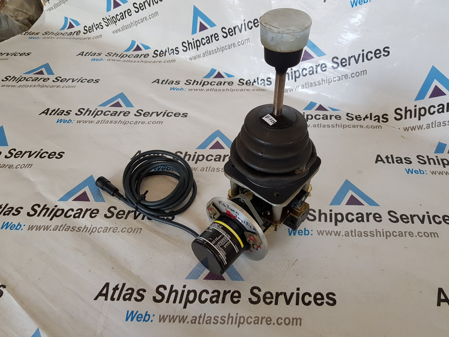 TELEMECANIQUE XKDF 14051210 JOYSTICK OMRON E6CP-AG5C-C
