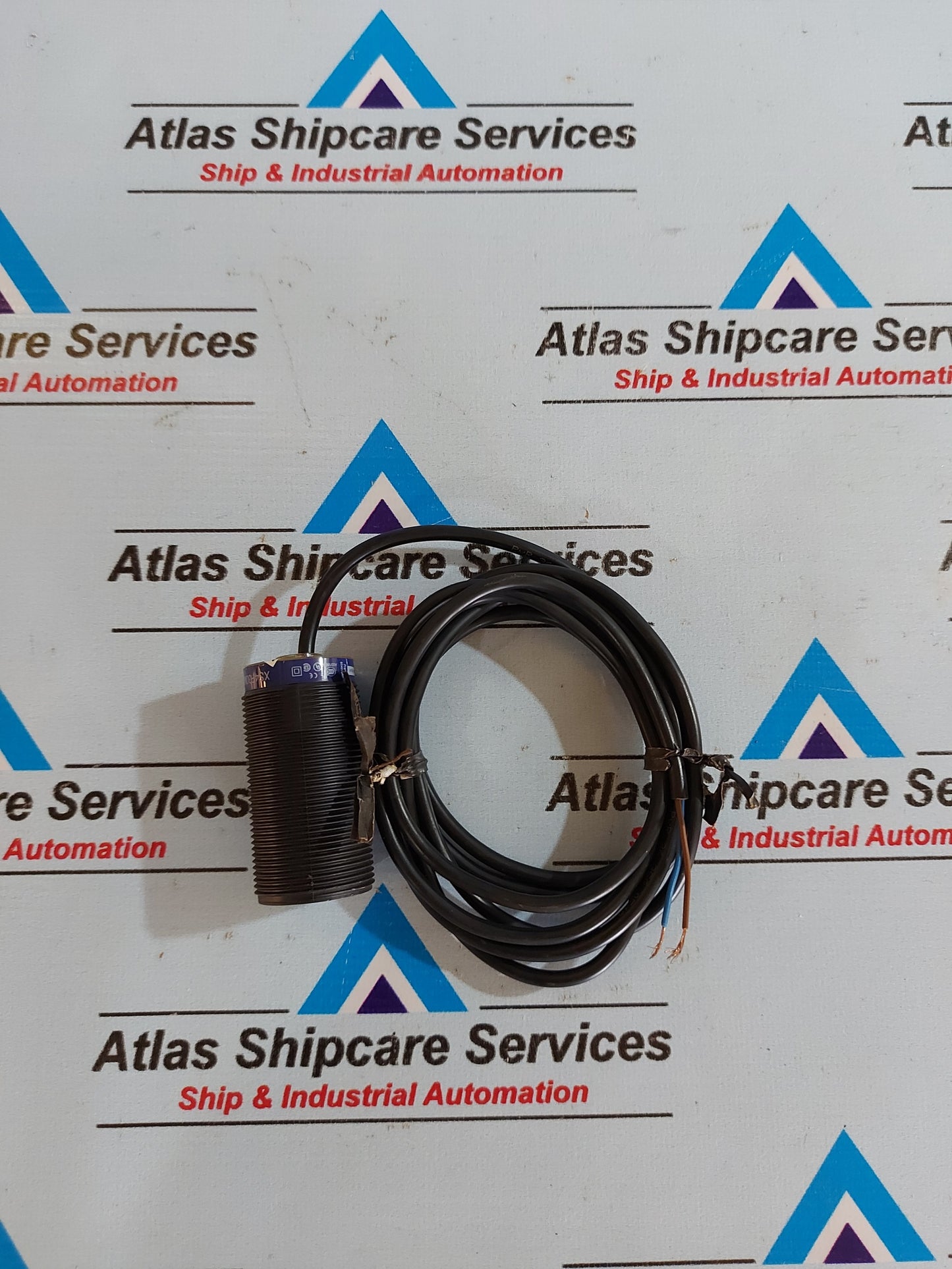 TELEMECANIQUE XS4P30MA230 INDUCTIVE PROXIMITY SWITCH