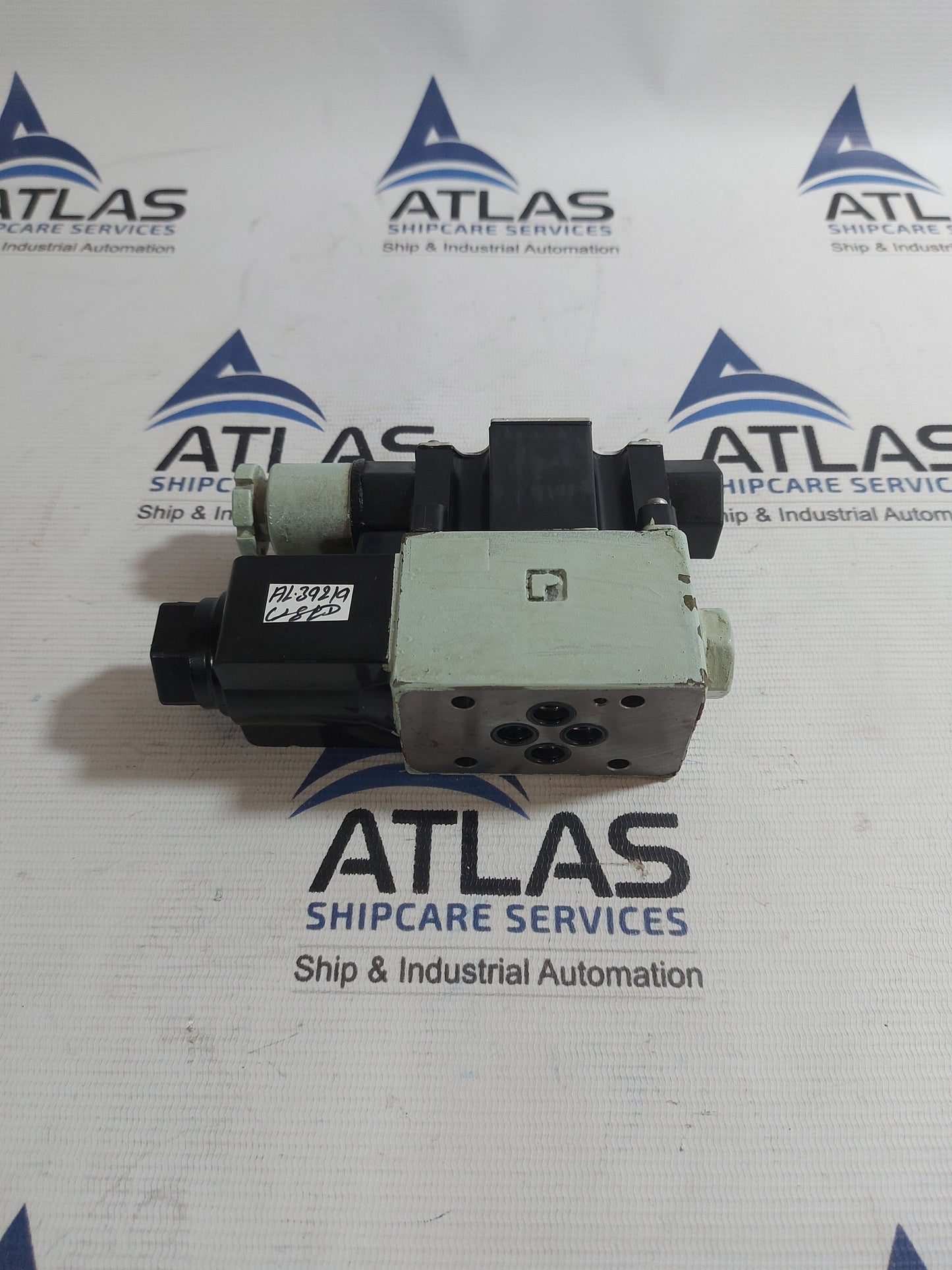 TOKYO KEIKI DG4V-3-2A-M-P2-V-7-54 DIRECTIONAL CONTROL VALVE