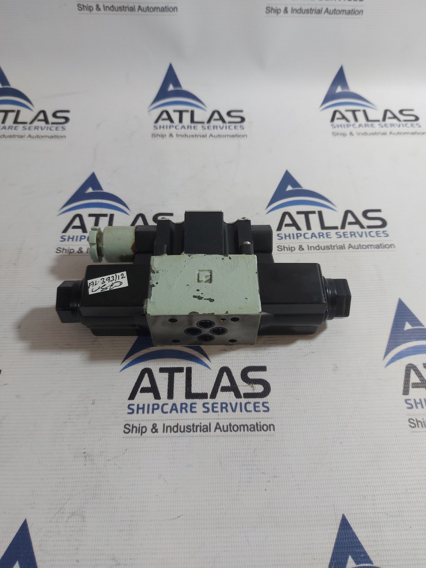 TOKYO KEIKI DG4V-3-2C-M-P2-V-7-54 DIRECTIONAL CONTROL VALVE
