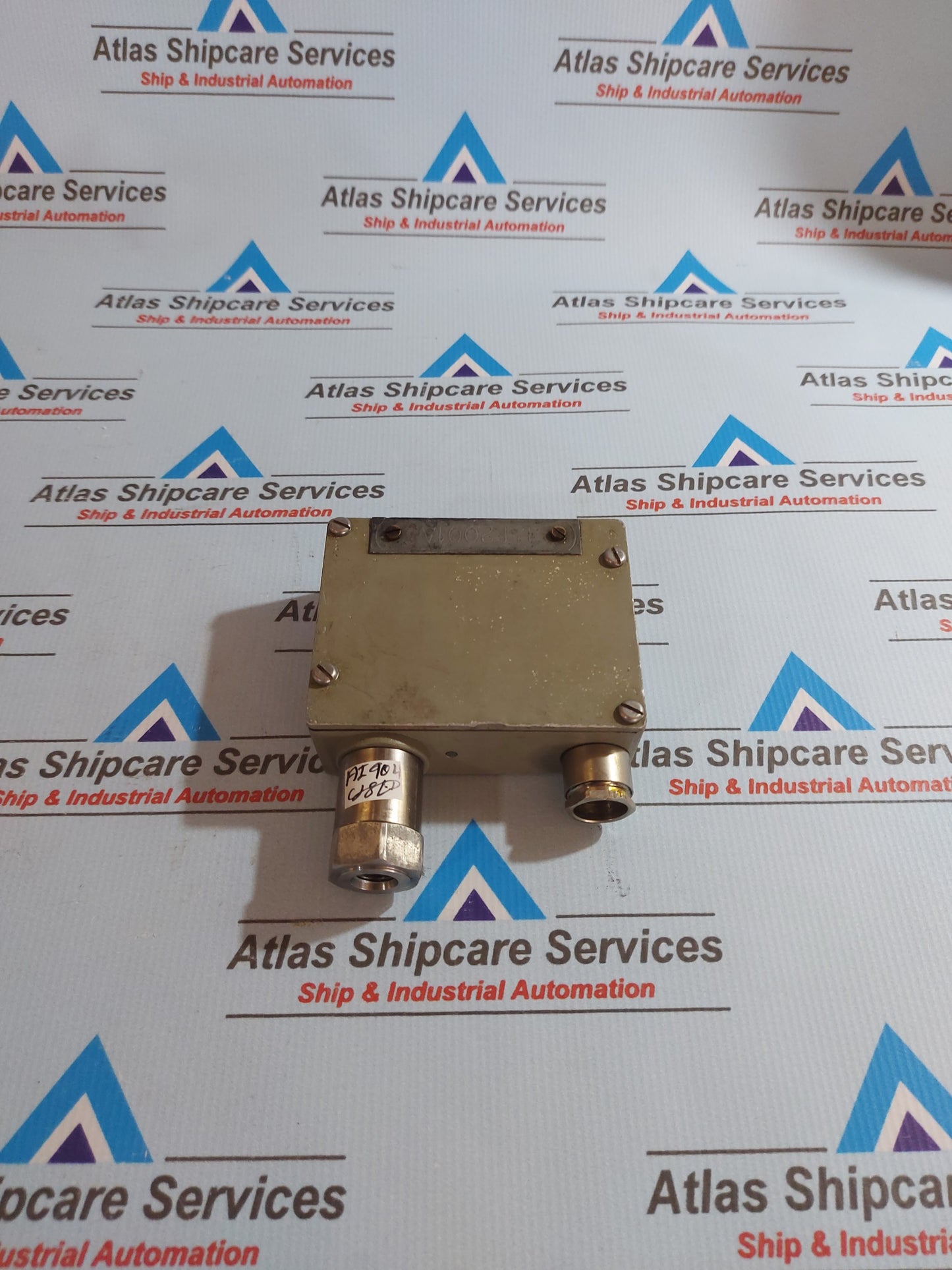 TRAFAG 8202 PRESSURE TRANSMITTER 0...0.6 MPa