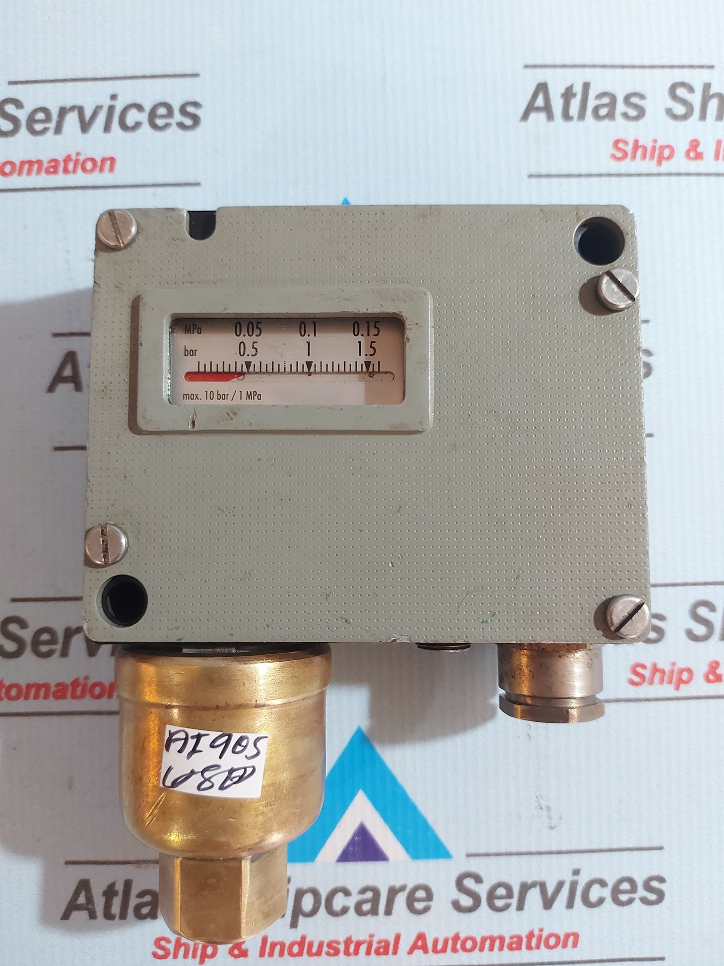 TRAFAG 940.2373.901 PRESSURE TRANSMITTER 0.2...1.6 Bar