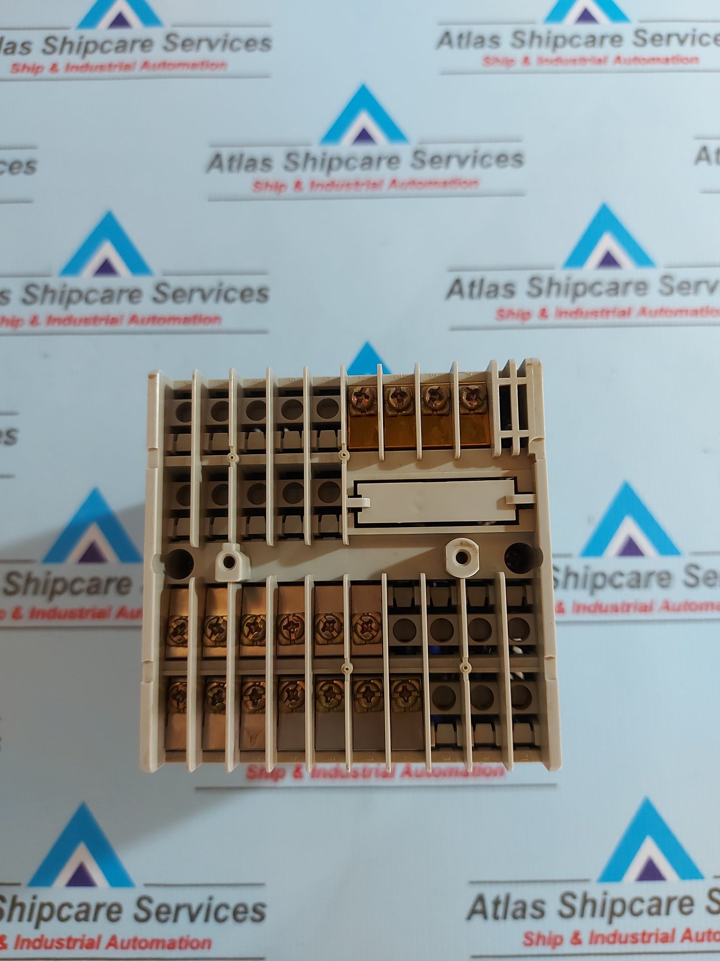 YAMATAKE SDC40 DIGITAL TEMPERATURE CONTROLLER