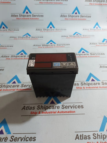 YOKOGAWA UM330-00 S4 DIGITAL TEMPERATURE INDICATOR T1G610222 722