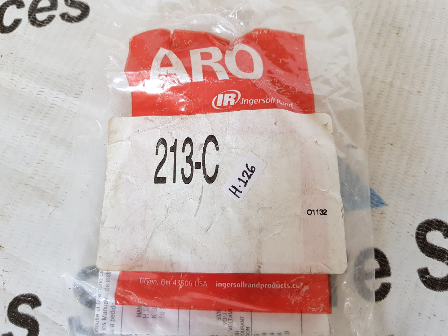 ARO 213-C MANUAL AIR CONTROL VALVE 3-WAY H126