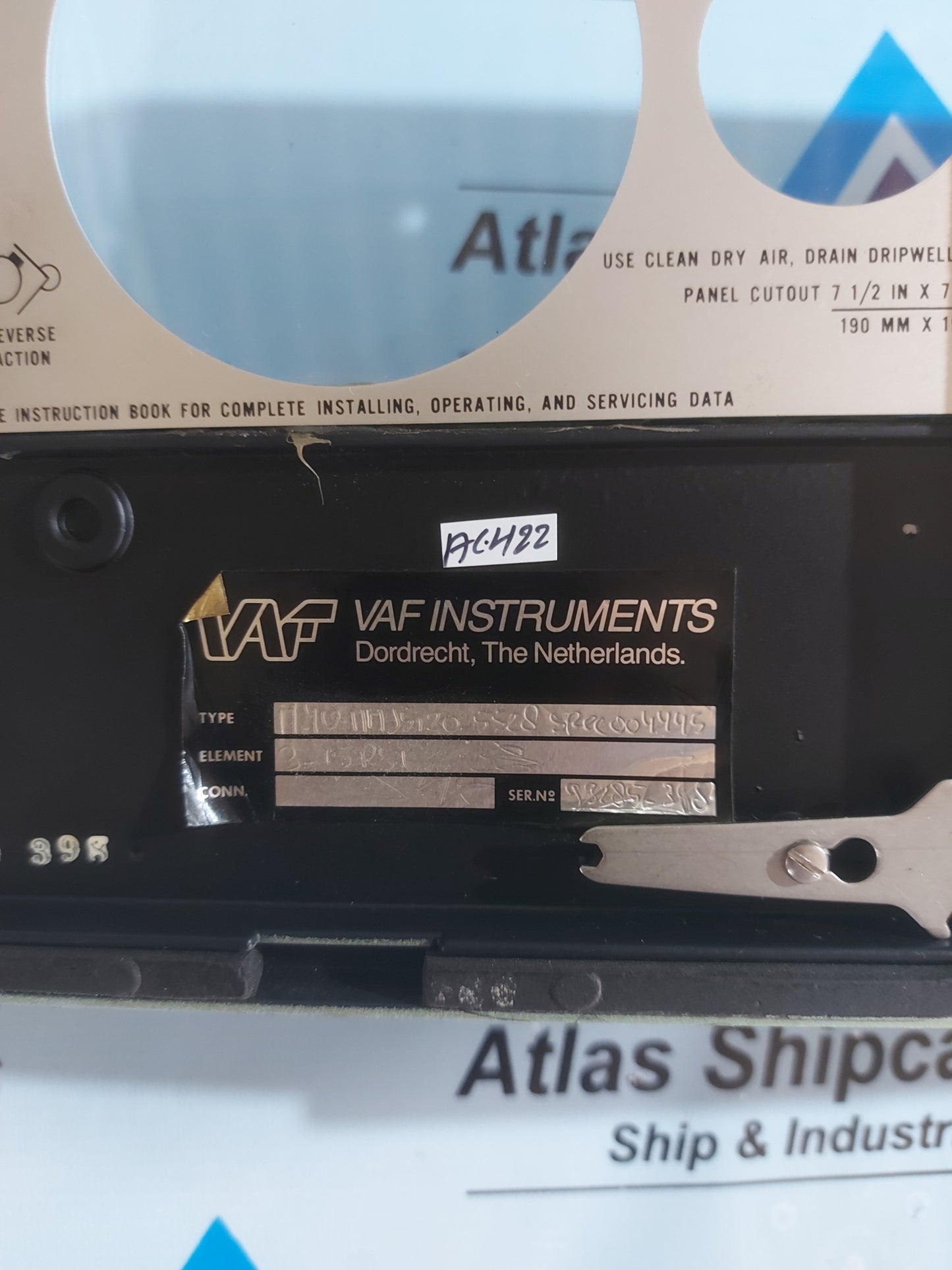 VAF INSTRUMENTS M40-11M35120 30 PSI PNEUMATIC INDICATION CONTROLLER
