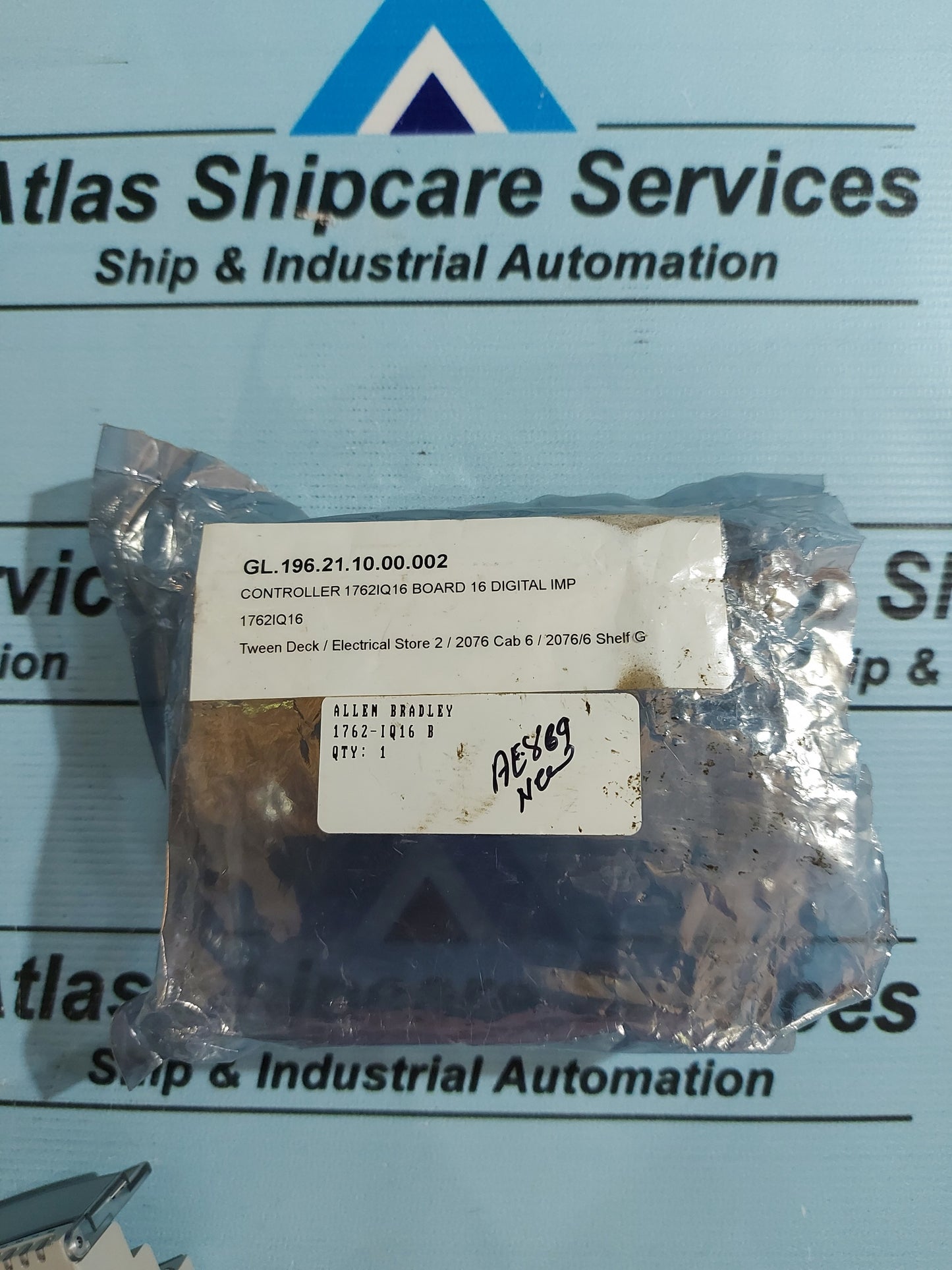 ALLEN-BRADLEY 1762-IQ16 MICROLOGIX 16 PT. 24VDC SINK/SOURCE INPUT