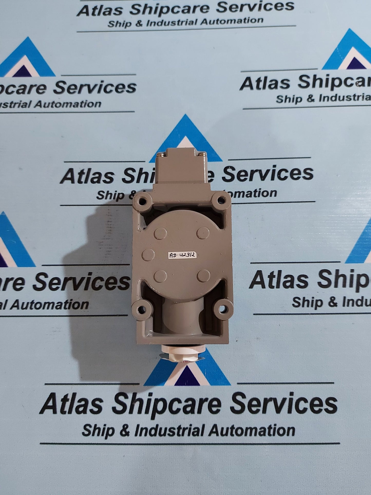 AZBIL CORPORATION 1LX7003 1504PF VERICAL EXPLOSION-PROOF SWITCH