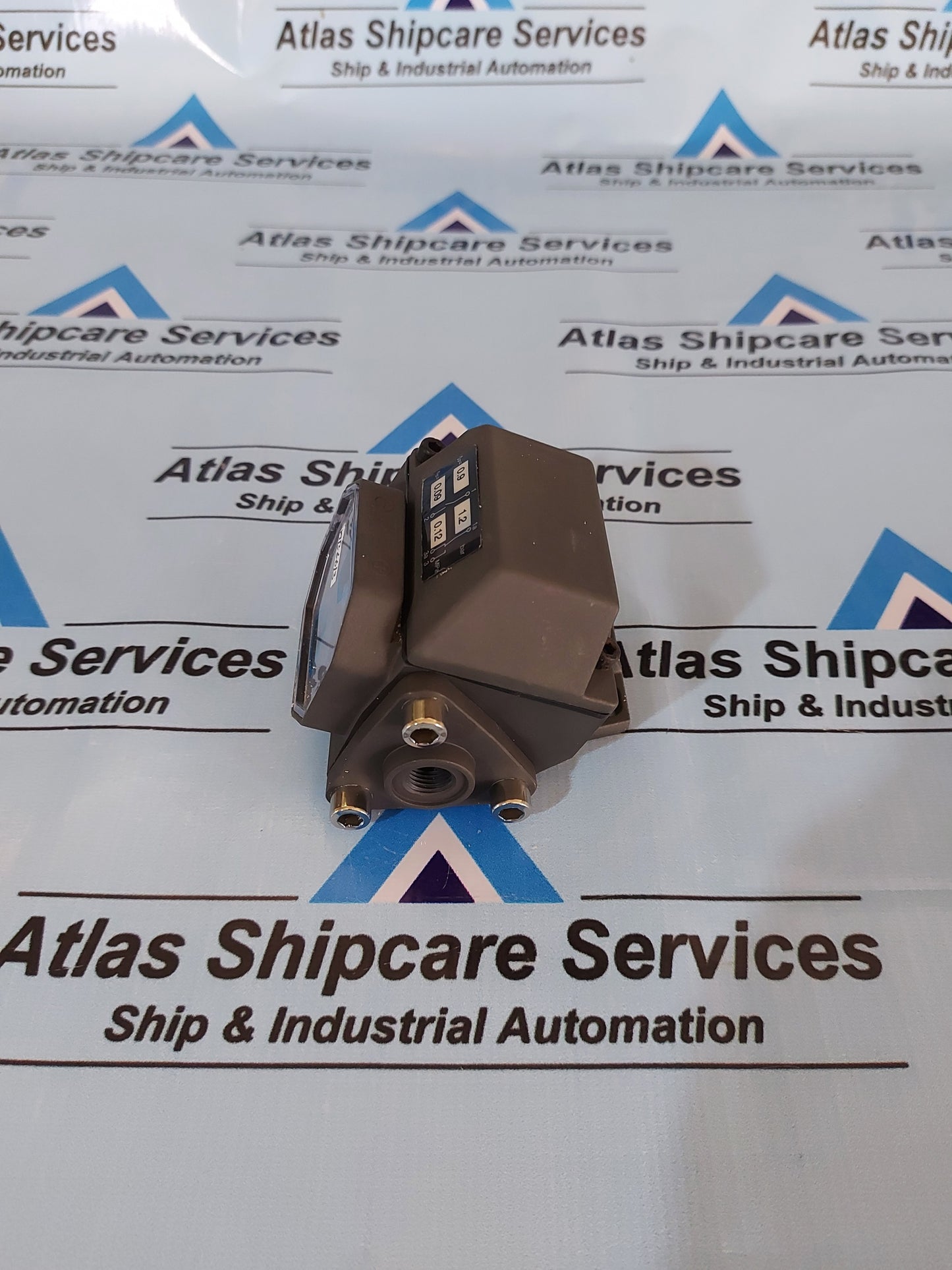 BOLL & KIRCH 4.36.2 DIFFERENTIAL PRESSURE INDICATOR 0.9-1.2 BAR