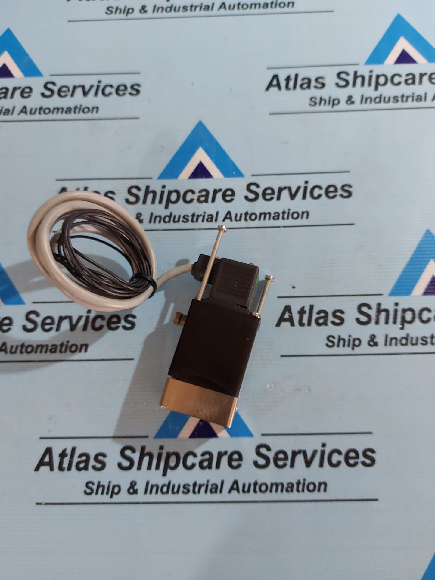 BURKERT 0331 F 3.0 FPM VA SOLENOID VALVE