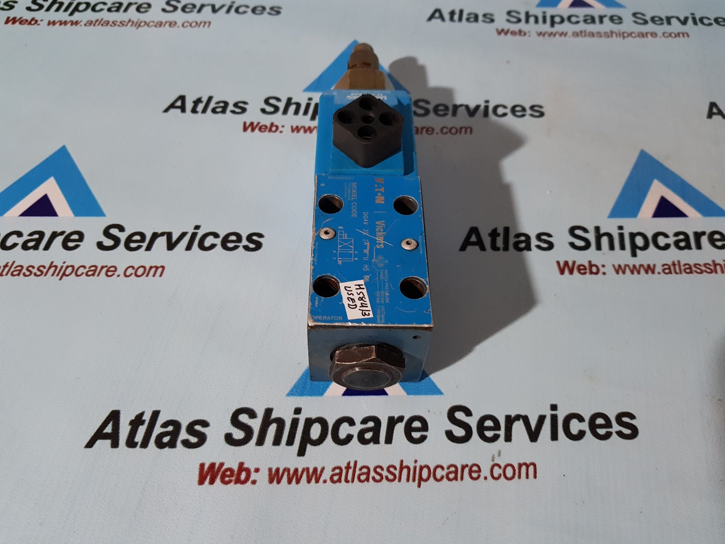 Eaton Vickers DG4V3S2AMUH560 Solenoid Operated Directional Valve H584