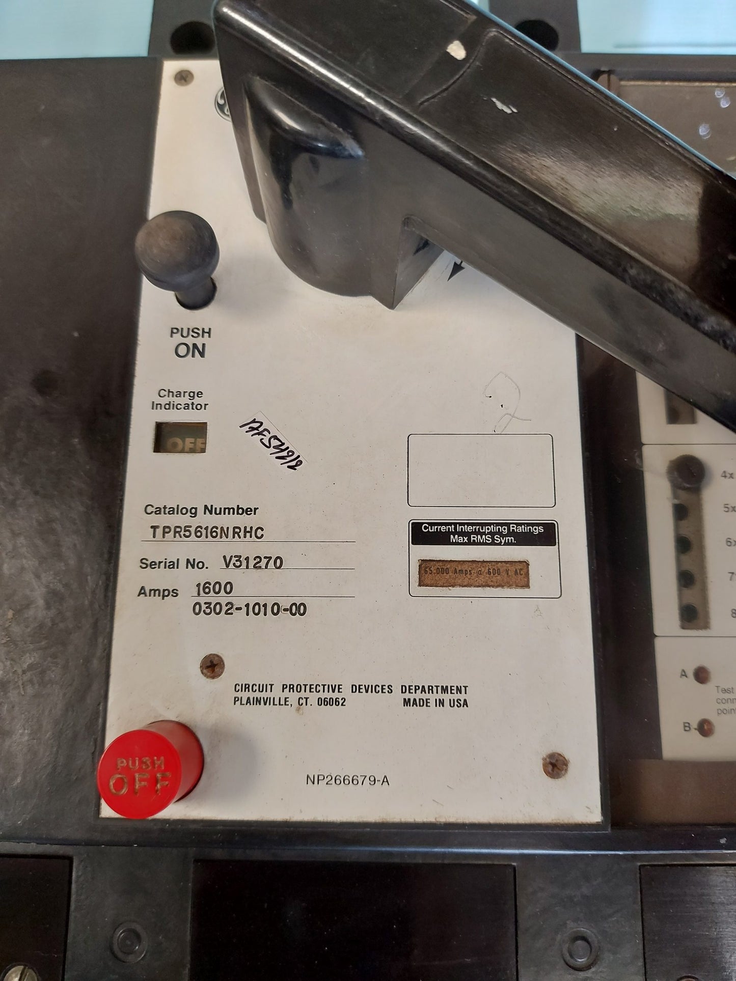 GE POWER BREAK TPR5616NRHC 1600 AMP INDUSTRIAL CIRCUIT BREAKER