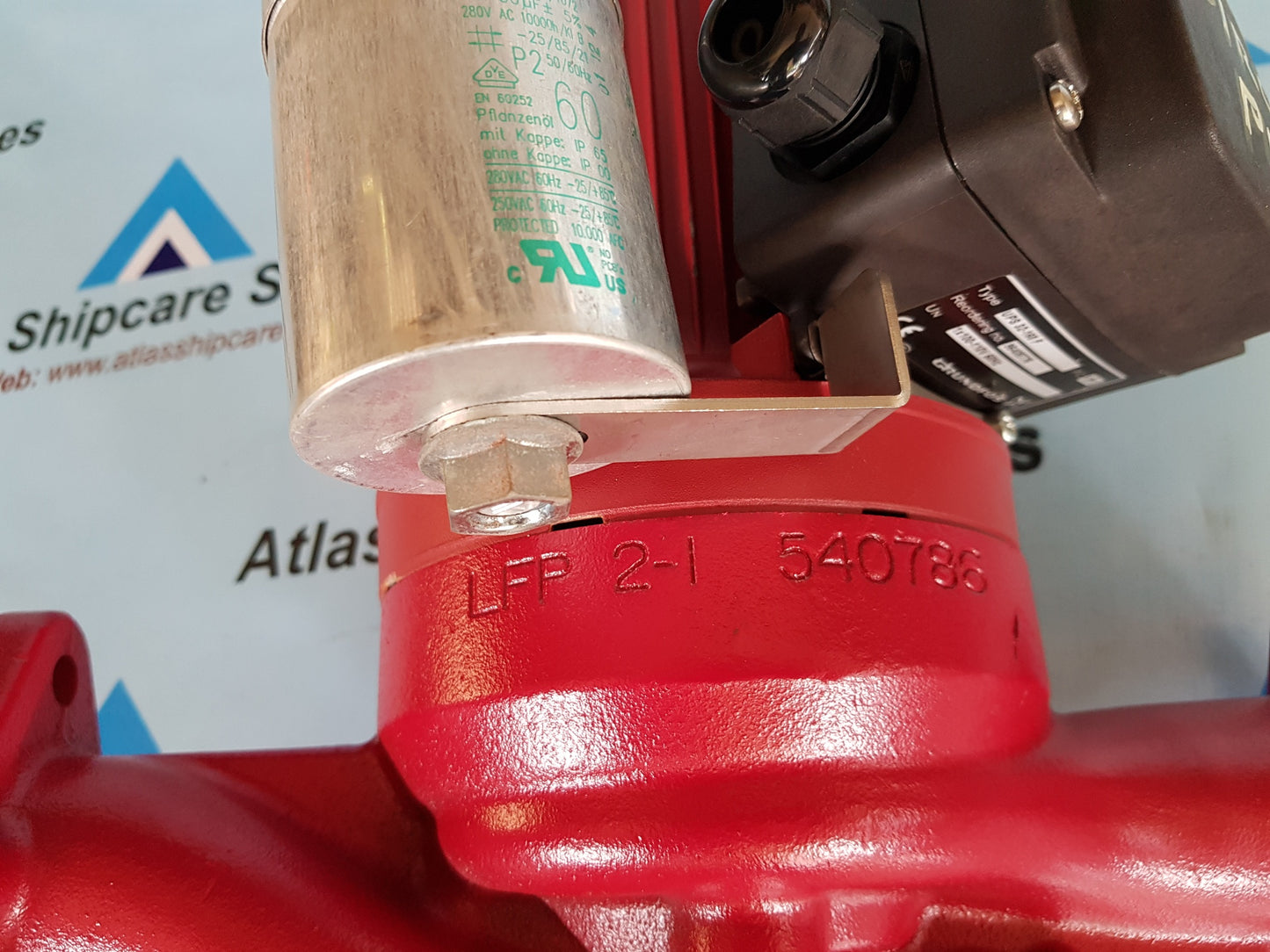 GRUNDFOS UPS 32-160 F SPEED CIRCULATOR PUMP
