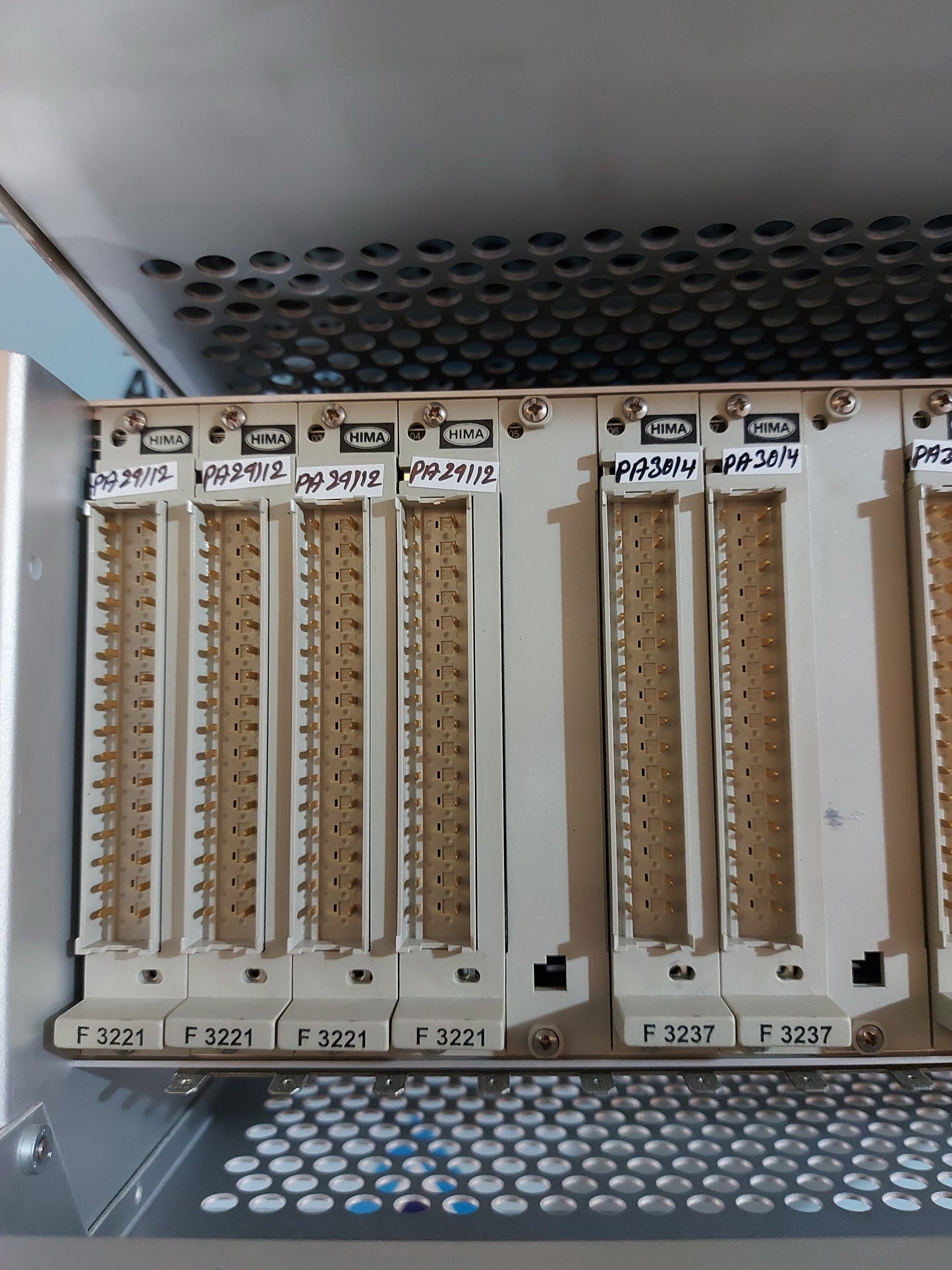 HIMA EABT3 B9302 CENTRAL MODULE