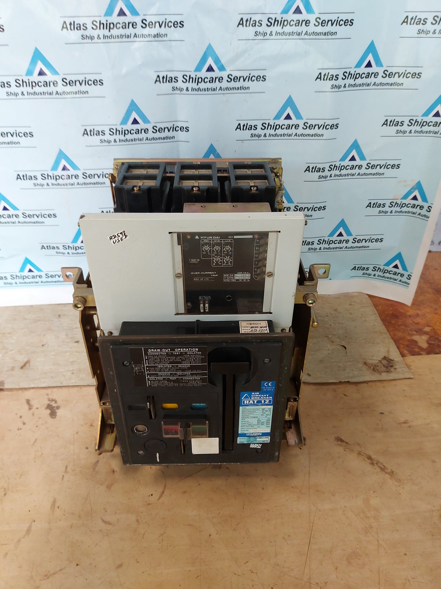 HYUNDAI HAT 12 3 POLE AIR CIRCUIT BREAKER