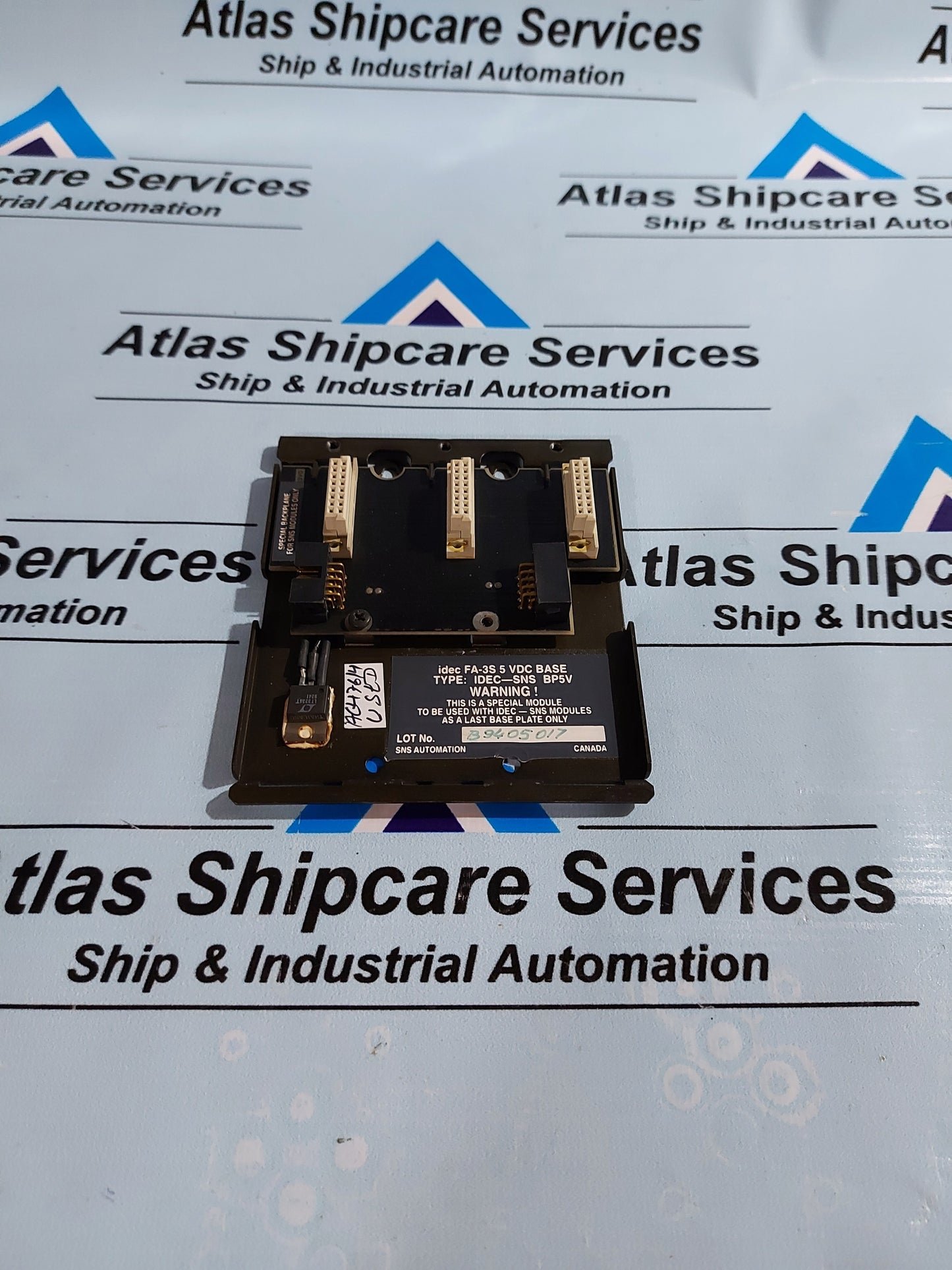 IDEC IDEC-SNS BP5V FA-3S 5 VDC BASE MODULE