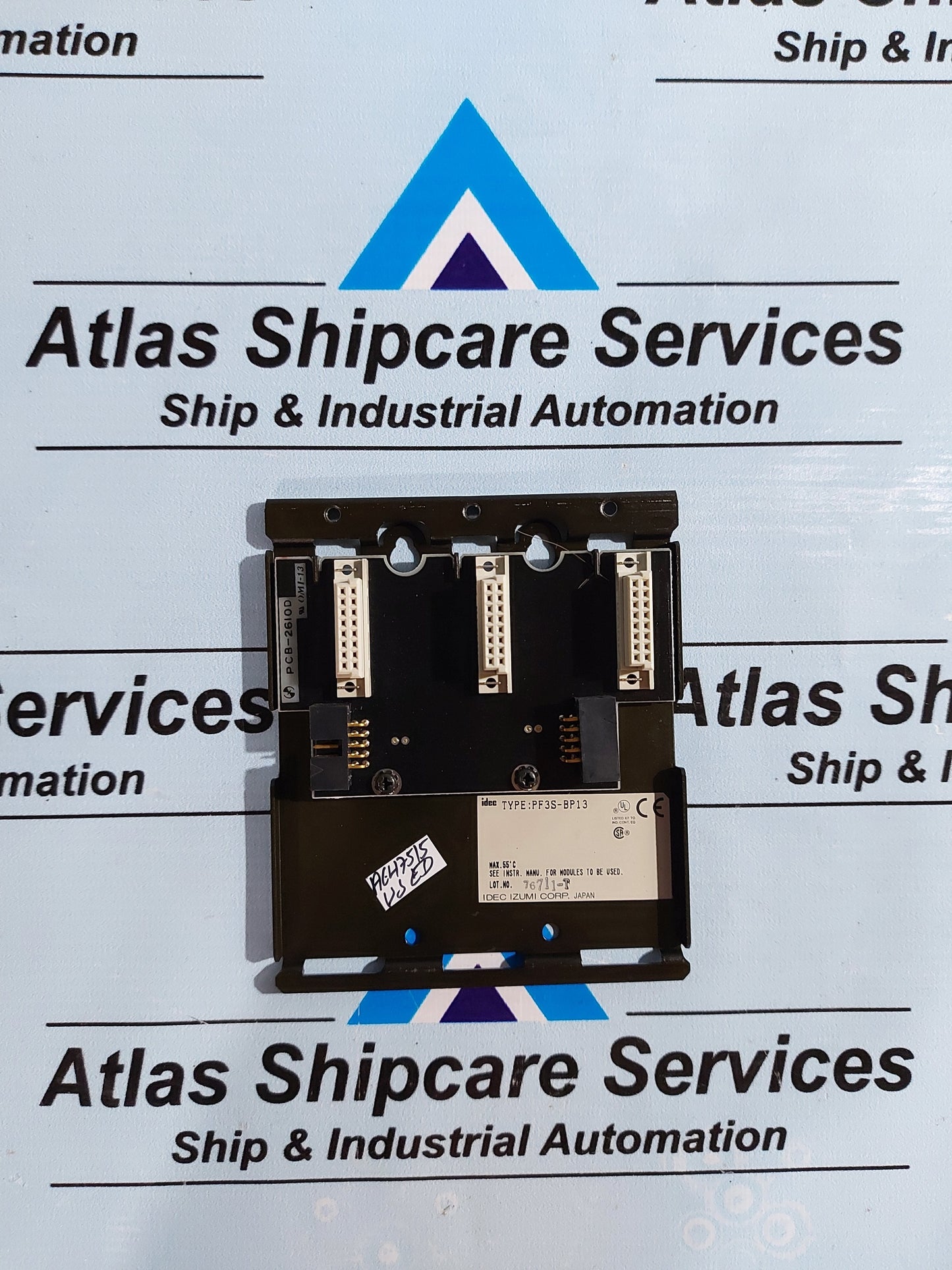 IDEC PF3S-BP13 3-SLOT BASE PLATE