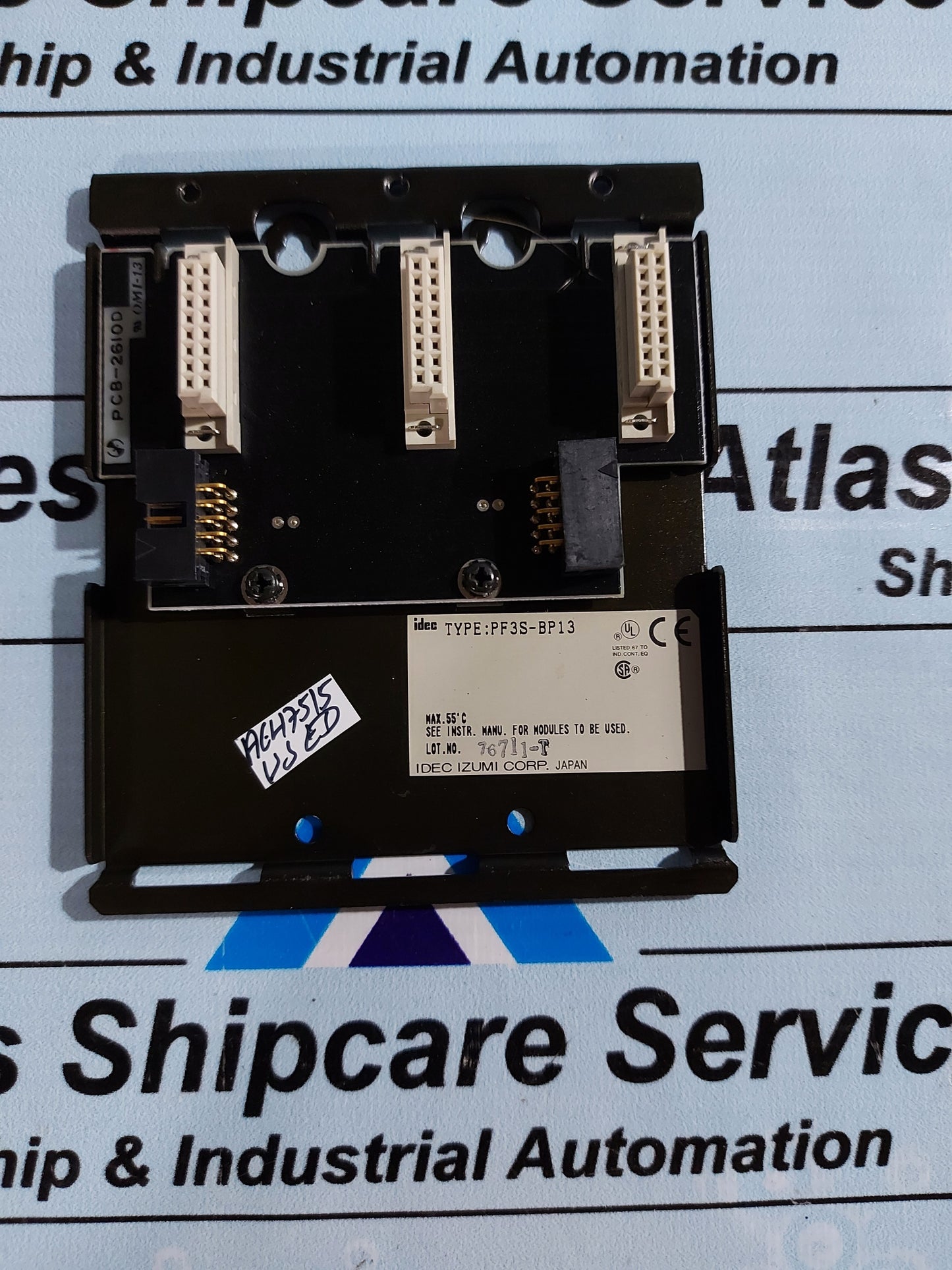 IDEC PF3S-BP13 3-SLOT BASE PLATE