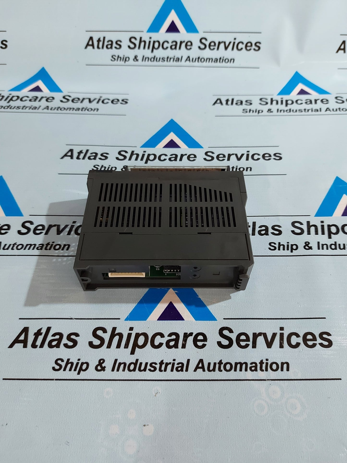 IDEC PF3S-R161 FA-3S RELAY OUTPUT MODULE
