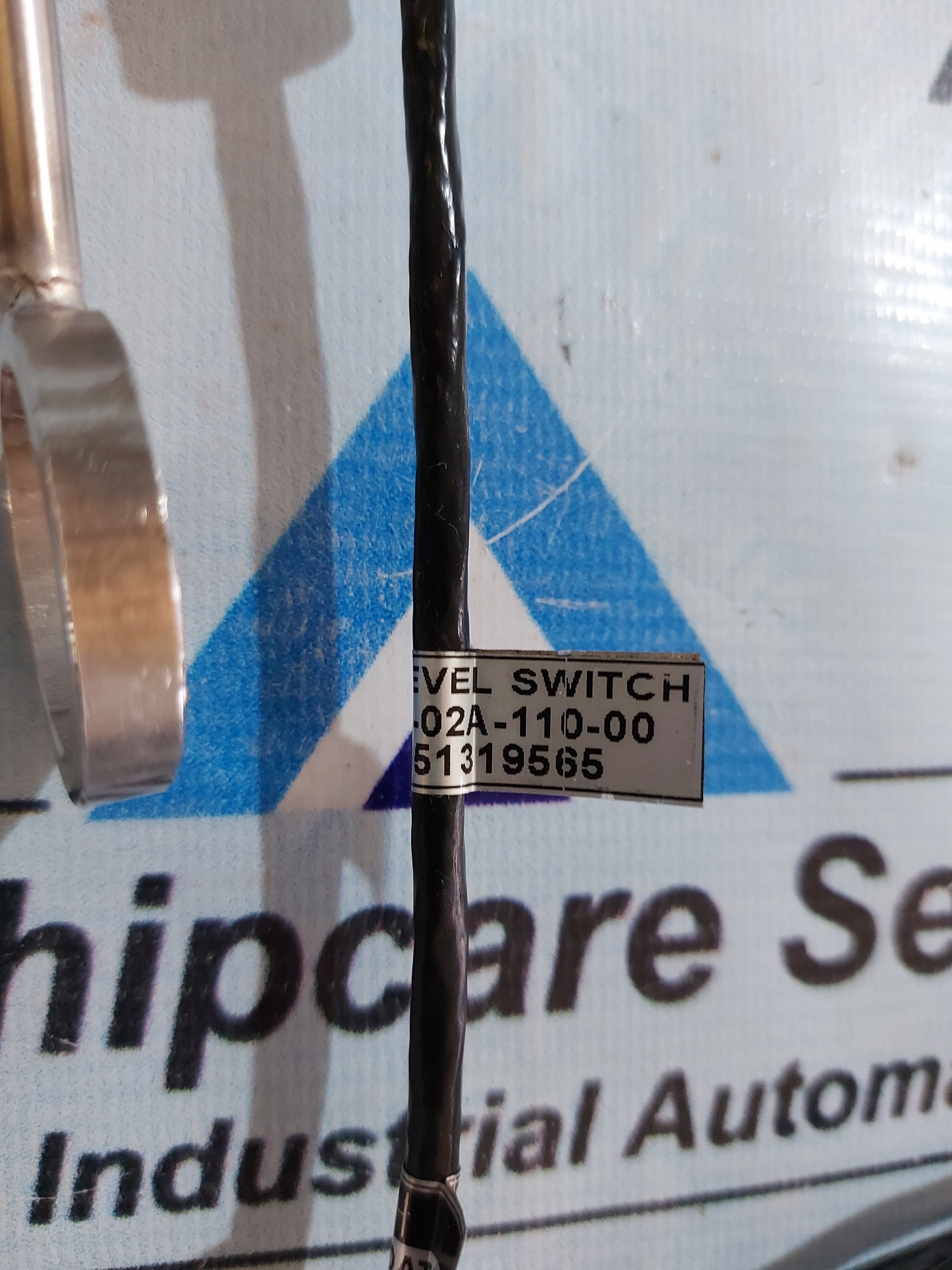 INELTEH ITMLS-02A-110-00 MAGNETIC LEVEL SWITCH