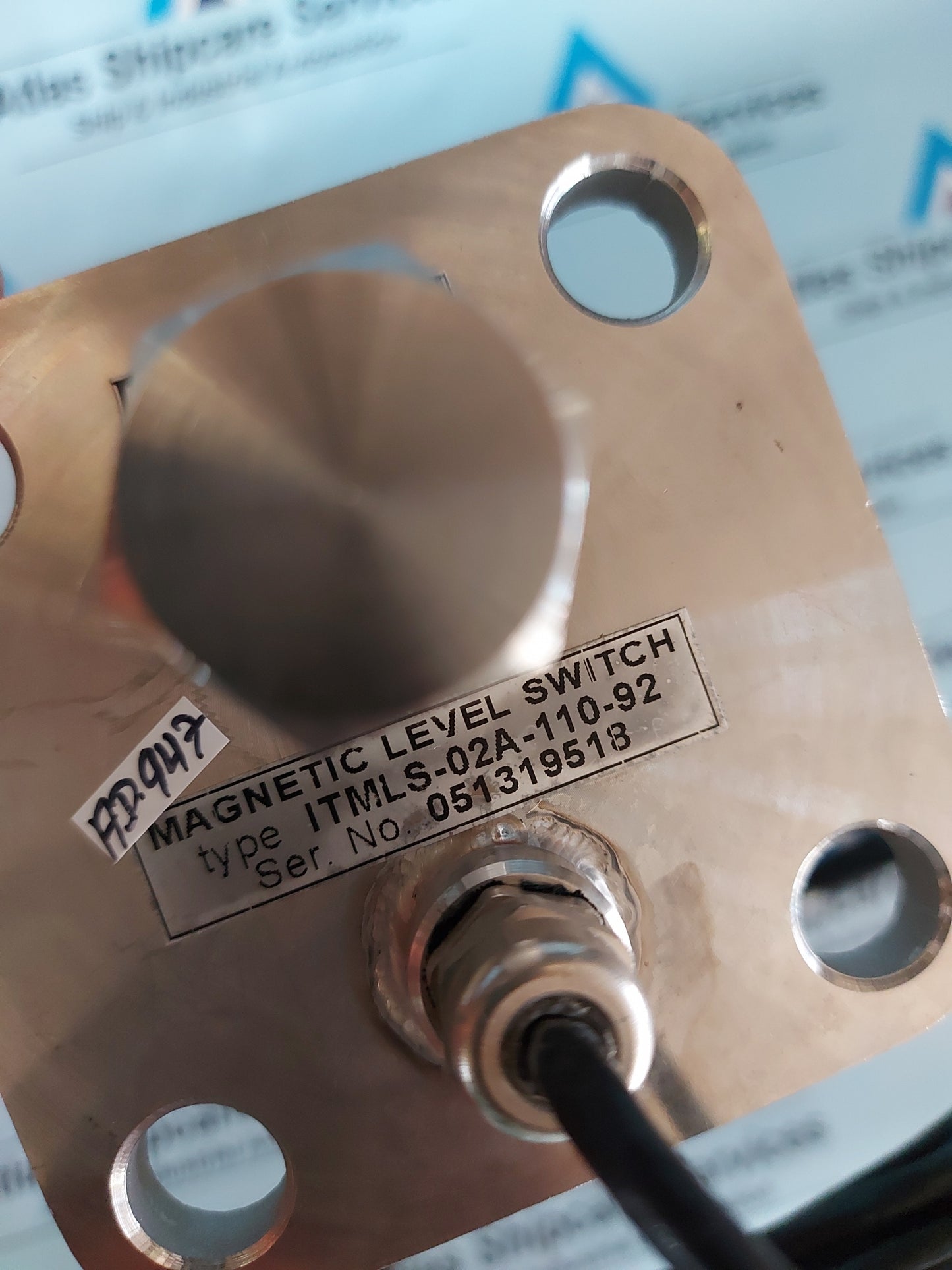 INELTEH ITMLS-02A-110-92 MAGNETIC LEVEL SWITCH