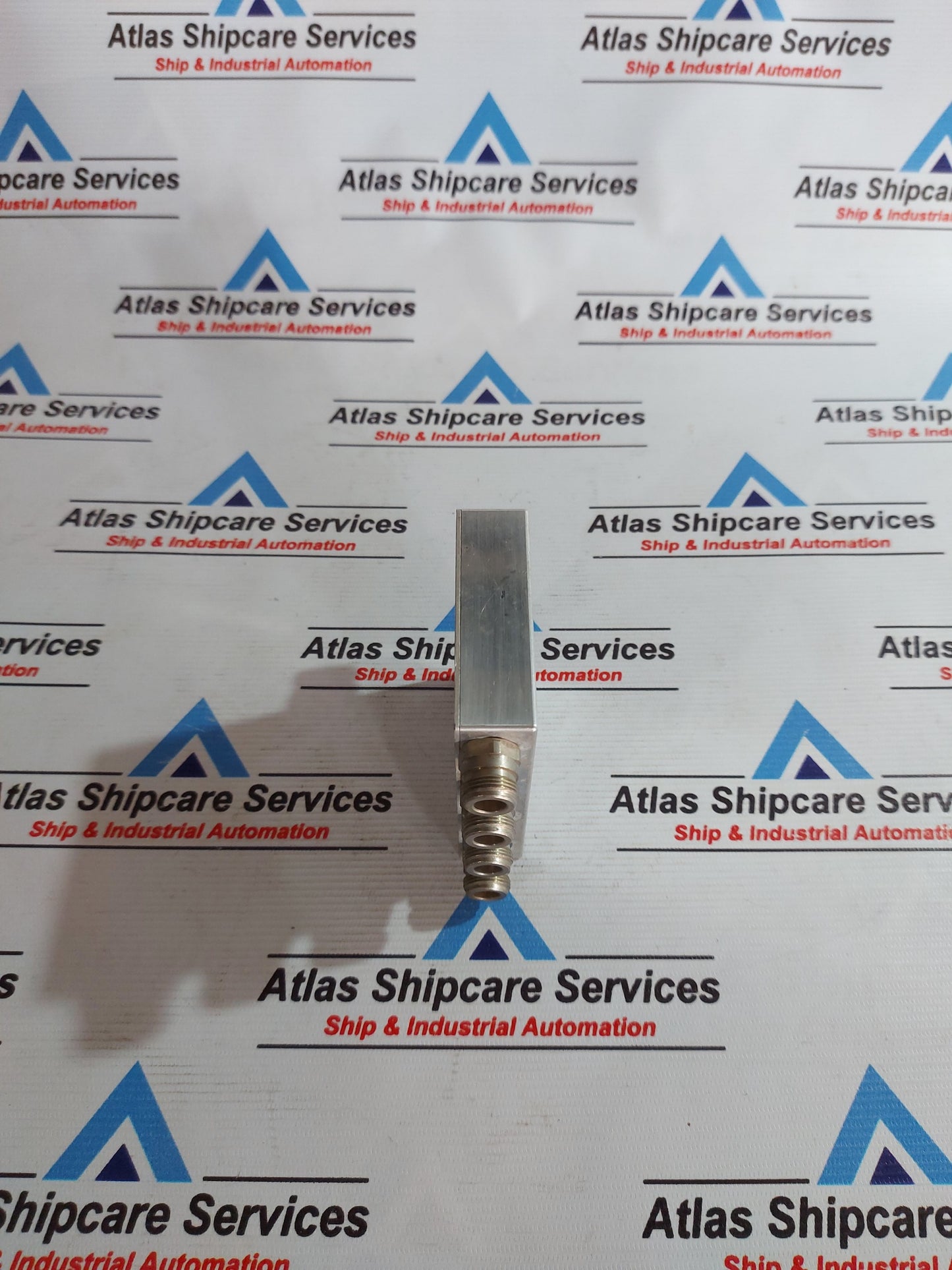 INSTOCK WIRELESS PD2040 IVIDER/COMBINER AG588