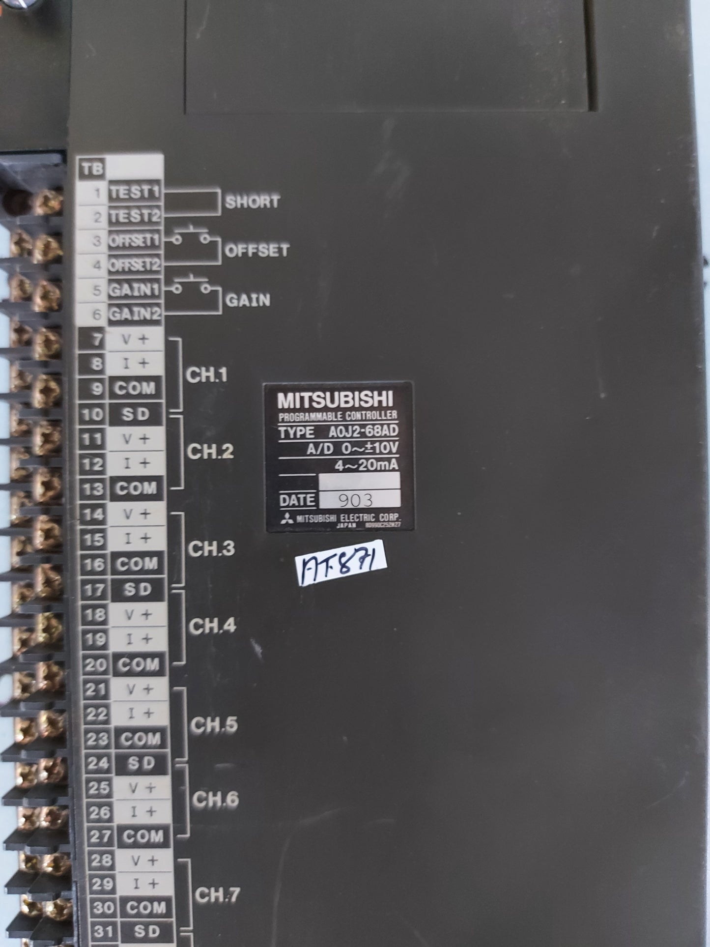 MITSUBISHI AOJ2-68AD PROGRAMMABLE CONTROLLER