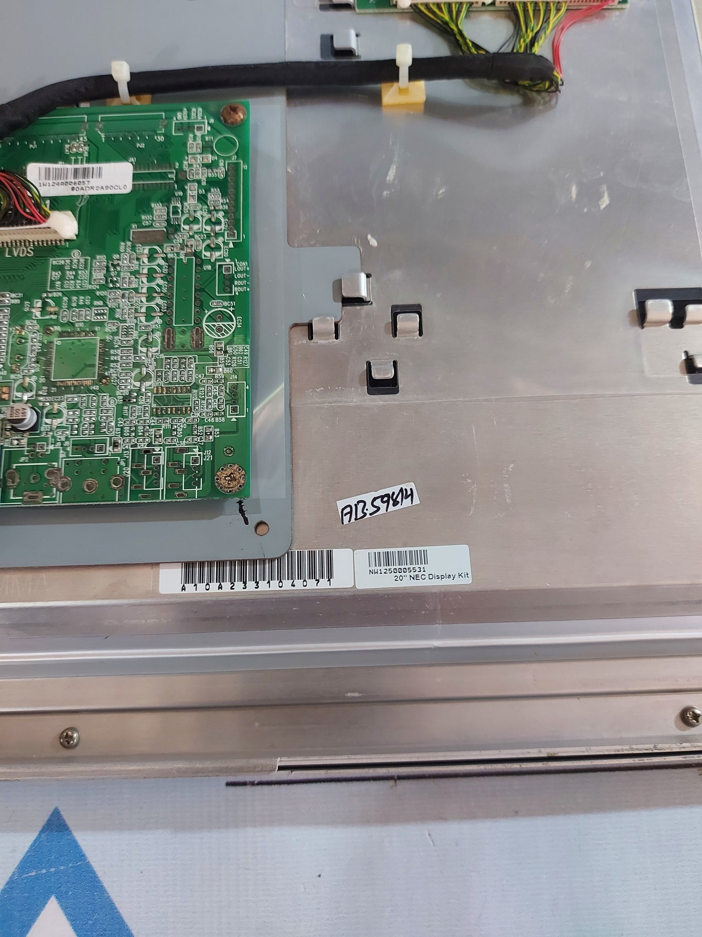 NLT NL128102AC31-02 20" LCD DISPLAY