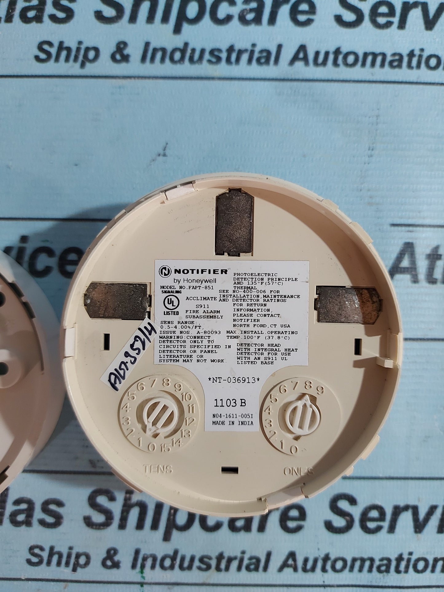 NOTIFIER FAPT-851 SMOKE DETECTOR AG352