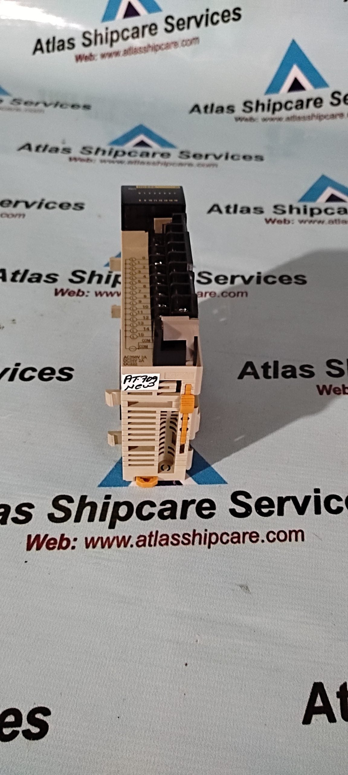 OMRON CQM1-OC222 OUTPUT UNIT