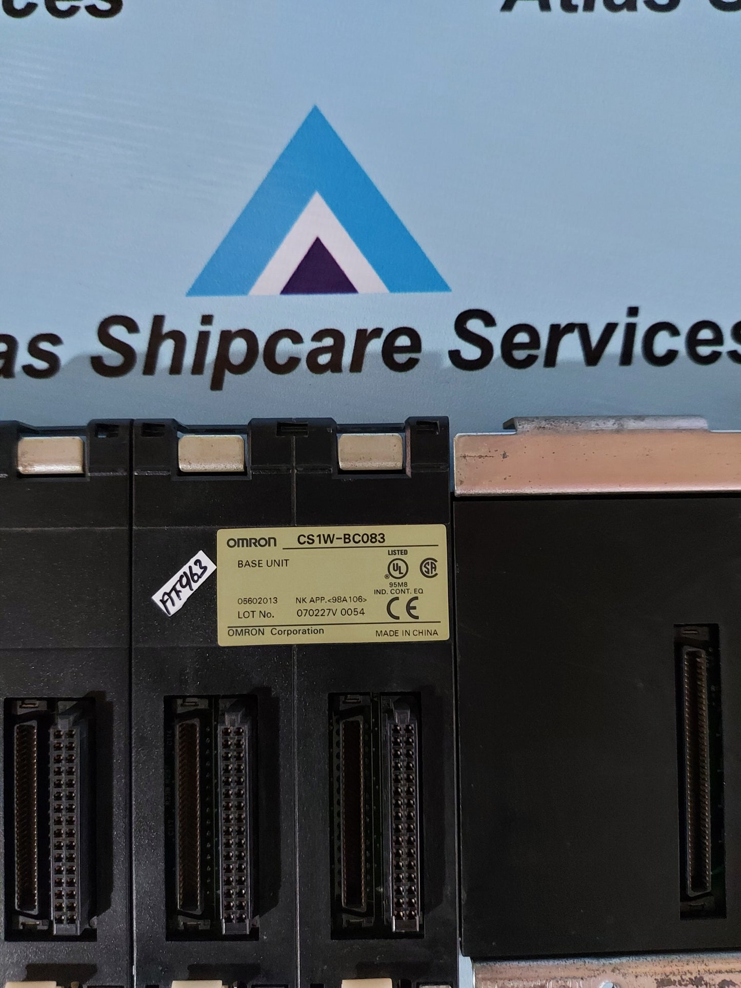 OMRON CS1W-BC083 BASE UNIT