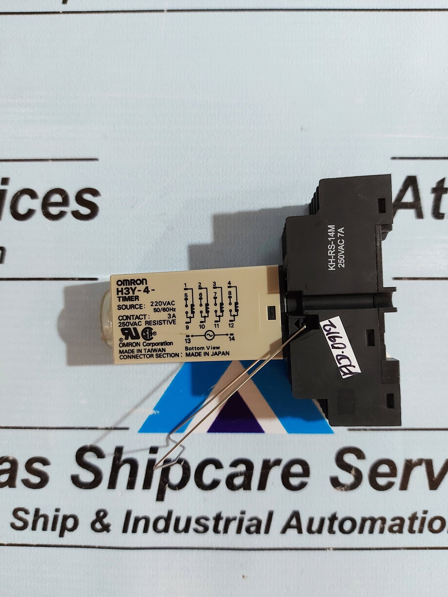 OMRON H3Y-4 TIMER RELAY 220VAC 50/60Hz