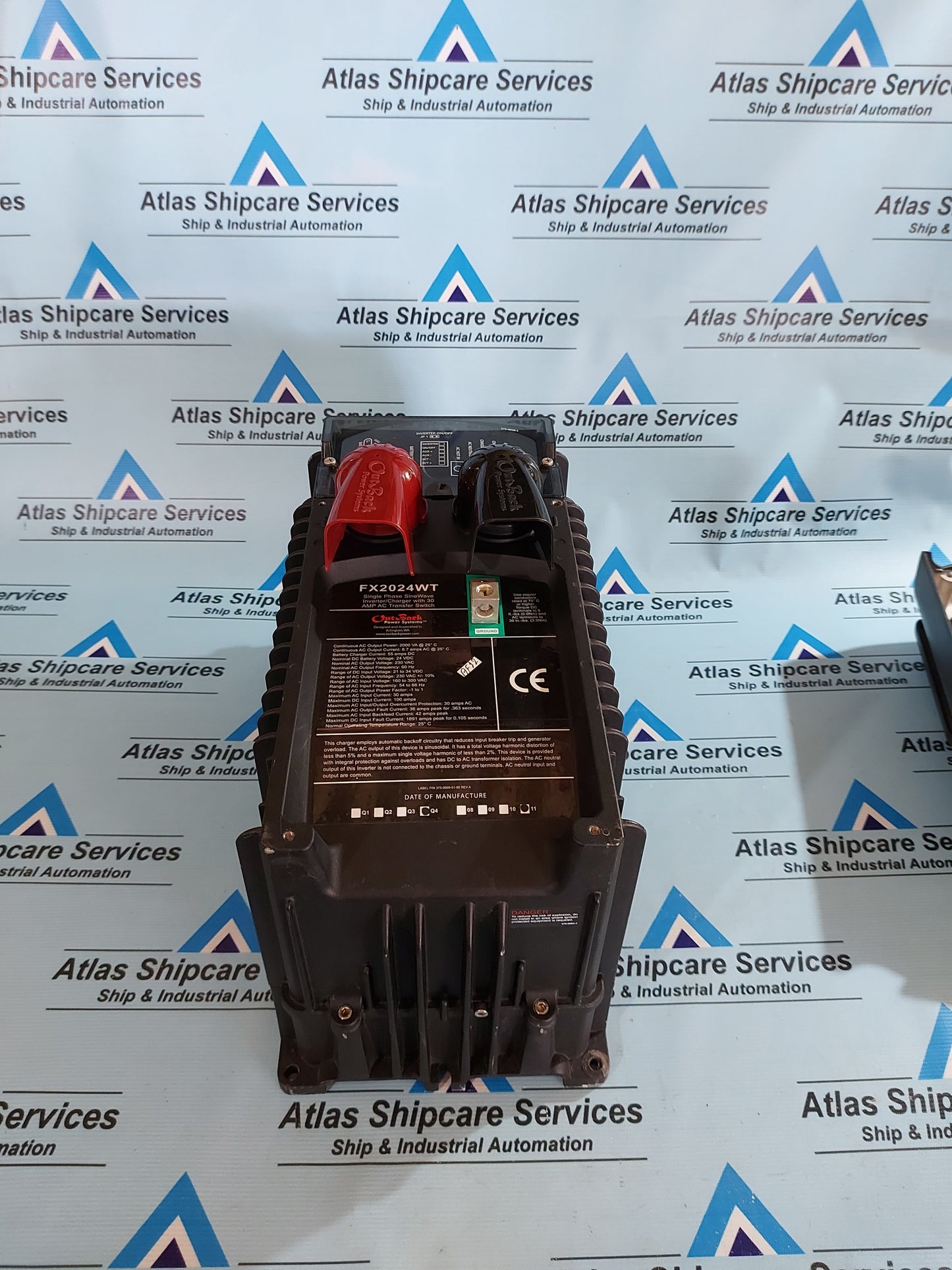 OUTBACK FX2024WT SINGLE PHASE SINEWAVE INVERTER/CHARGER WITH 30 AMP AC TRANSFER SWITCH