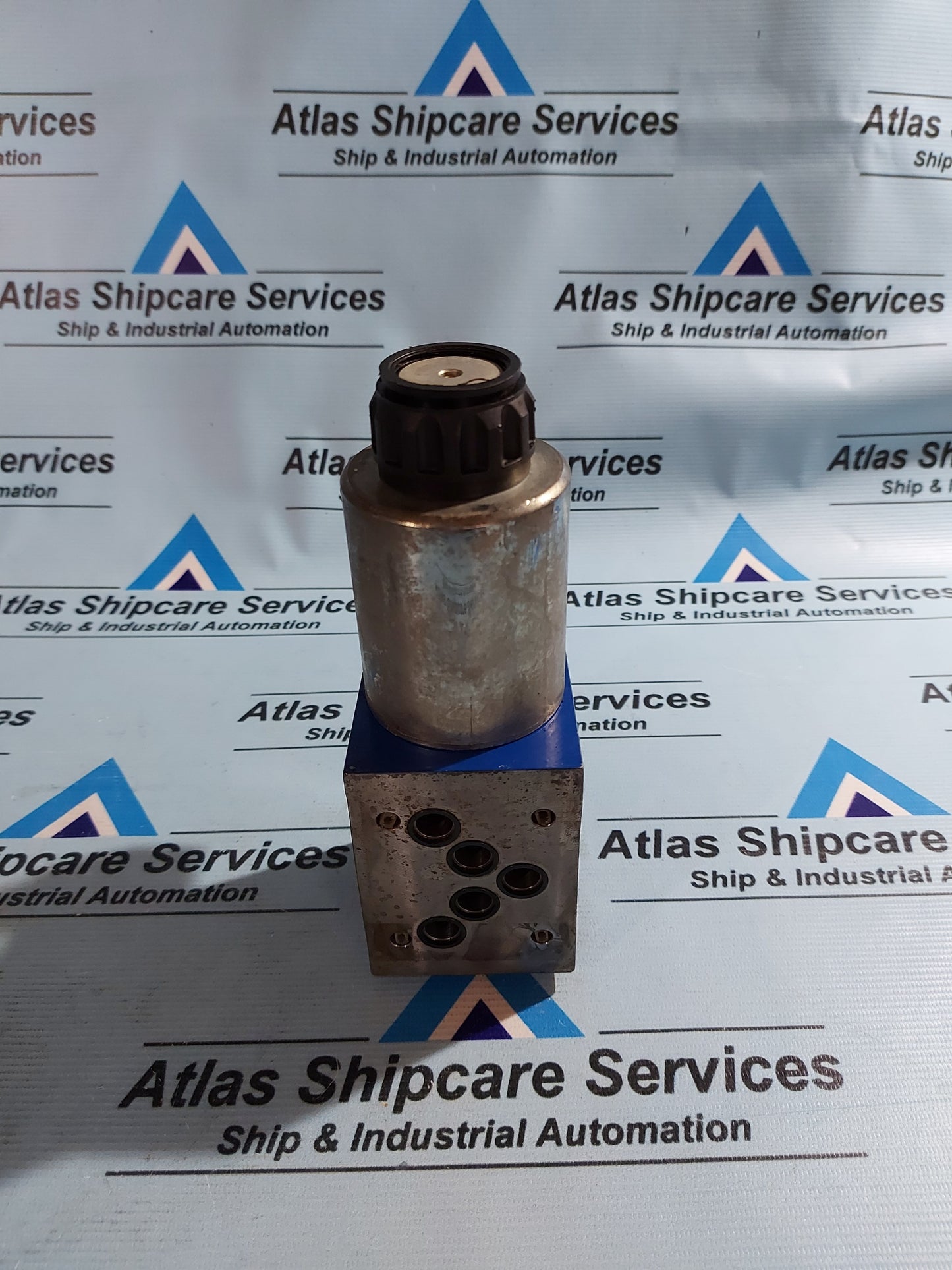 REXROTH 3WE 10 B33/CG24N9K4 SOLENOID OPERATED DIRECTIONAL SPOOL VALVE