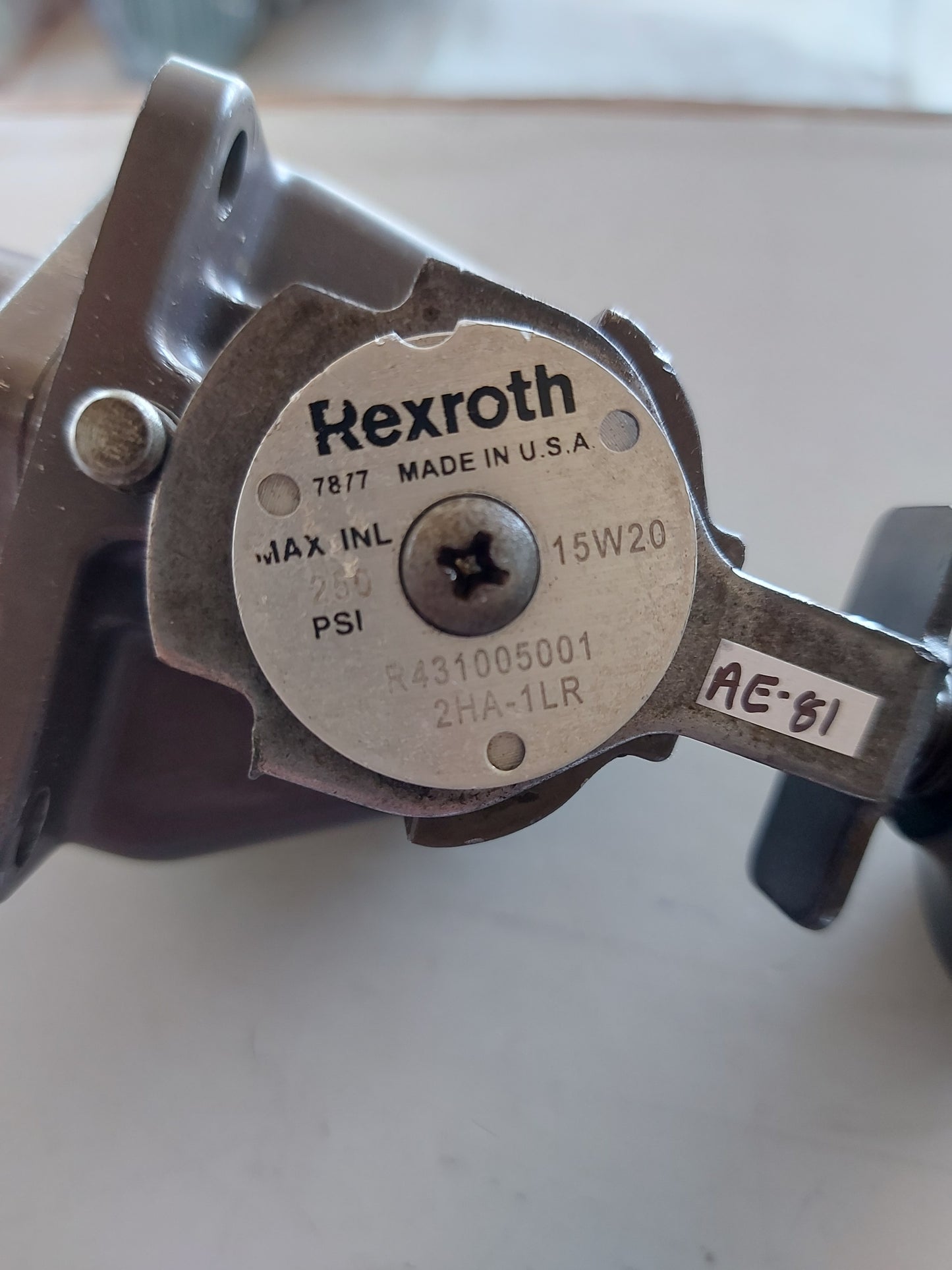 REXROTH R431005001 2HA-1LR CONTROL VALVE