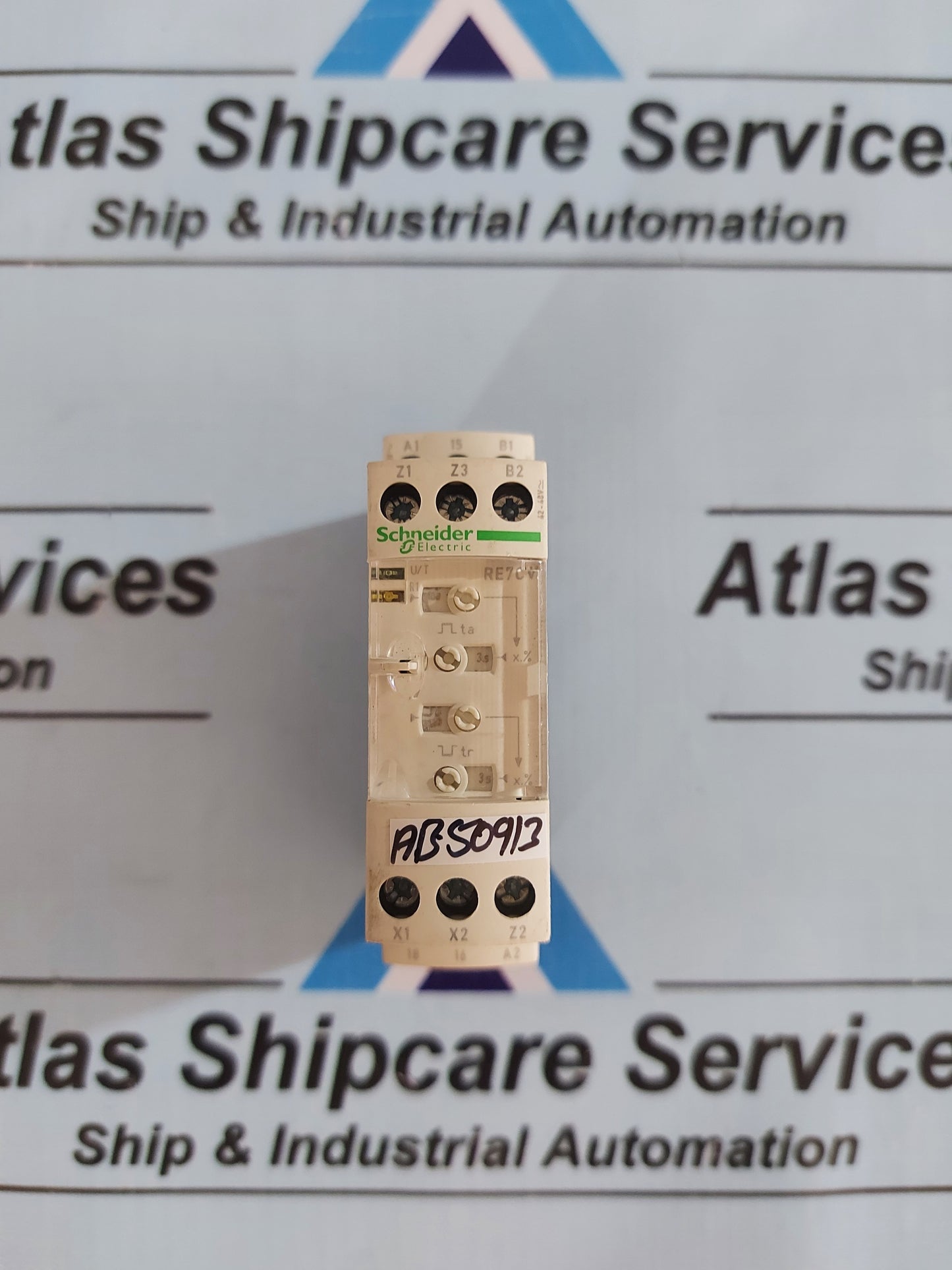 SCHNEIDER ELECTRIC RE7CV11BU ASYMMETRICAL FLASHING RELAY 0.05s-300h