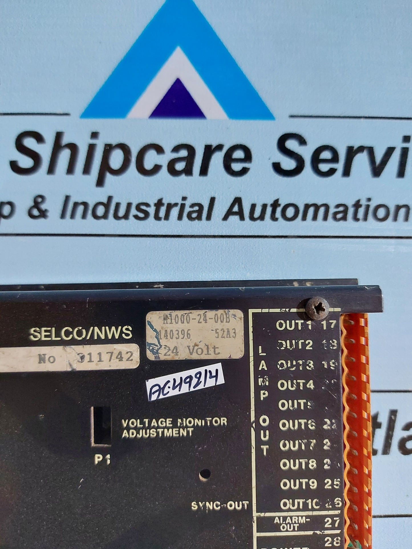 SELCO M1000-24-00B 140396 ALARM ANNUCIATOR