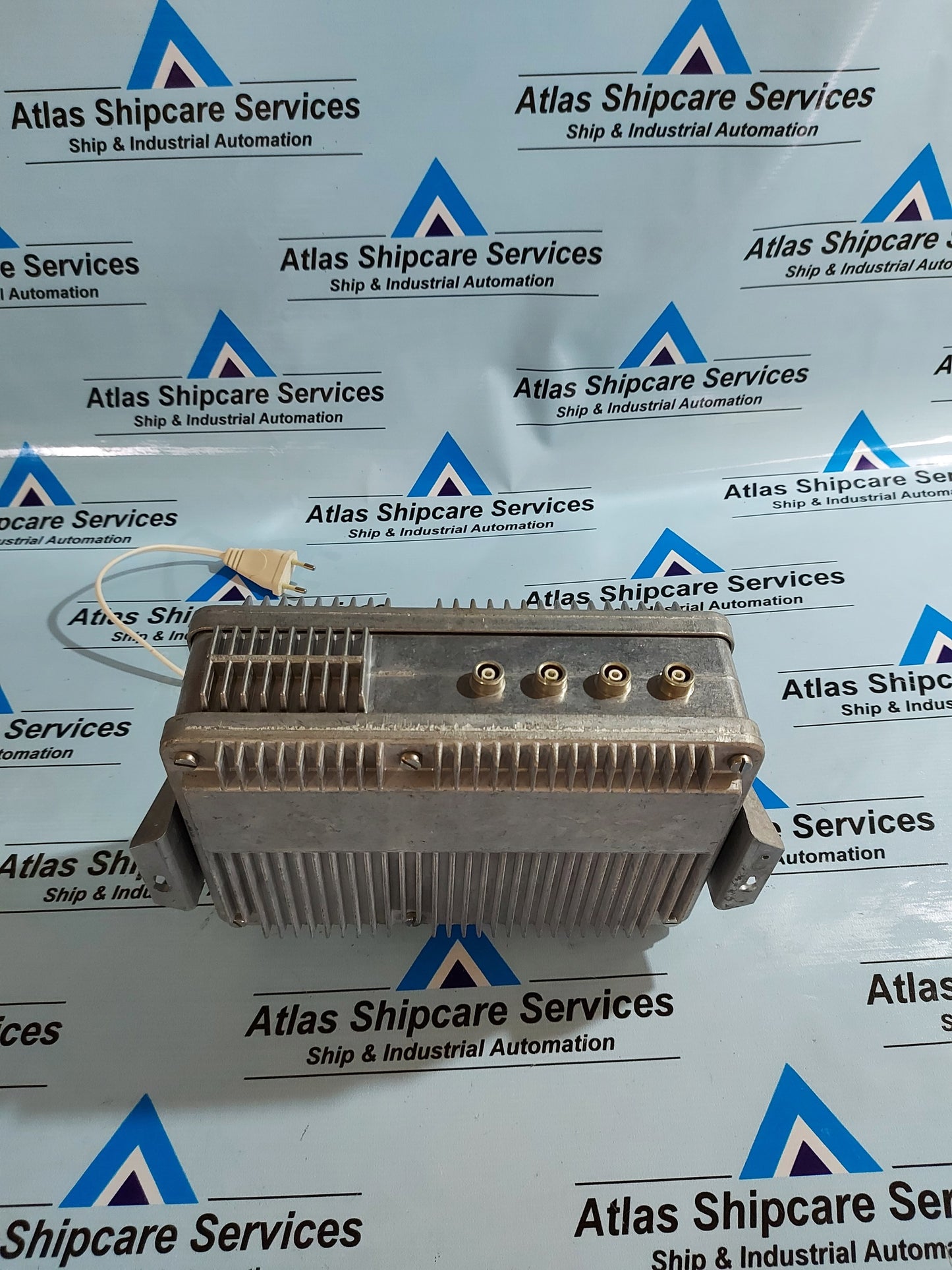 SELEKTIVER MEHRBEREICHS VSN 604 MULTI-BAND AMPLIFIER