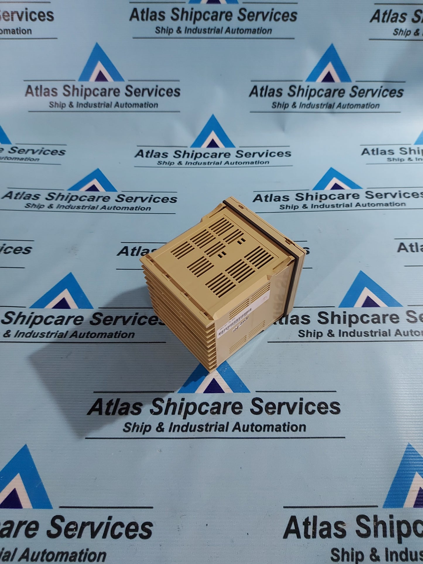 SHIMADEN SR3-8Y-1W-A00 TEMPRATURE CONTROLLER