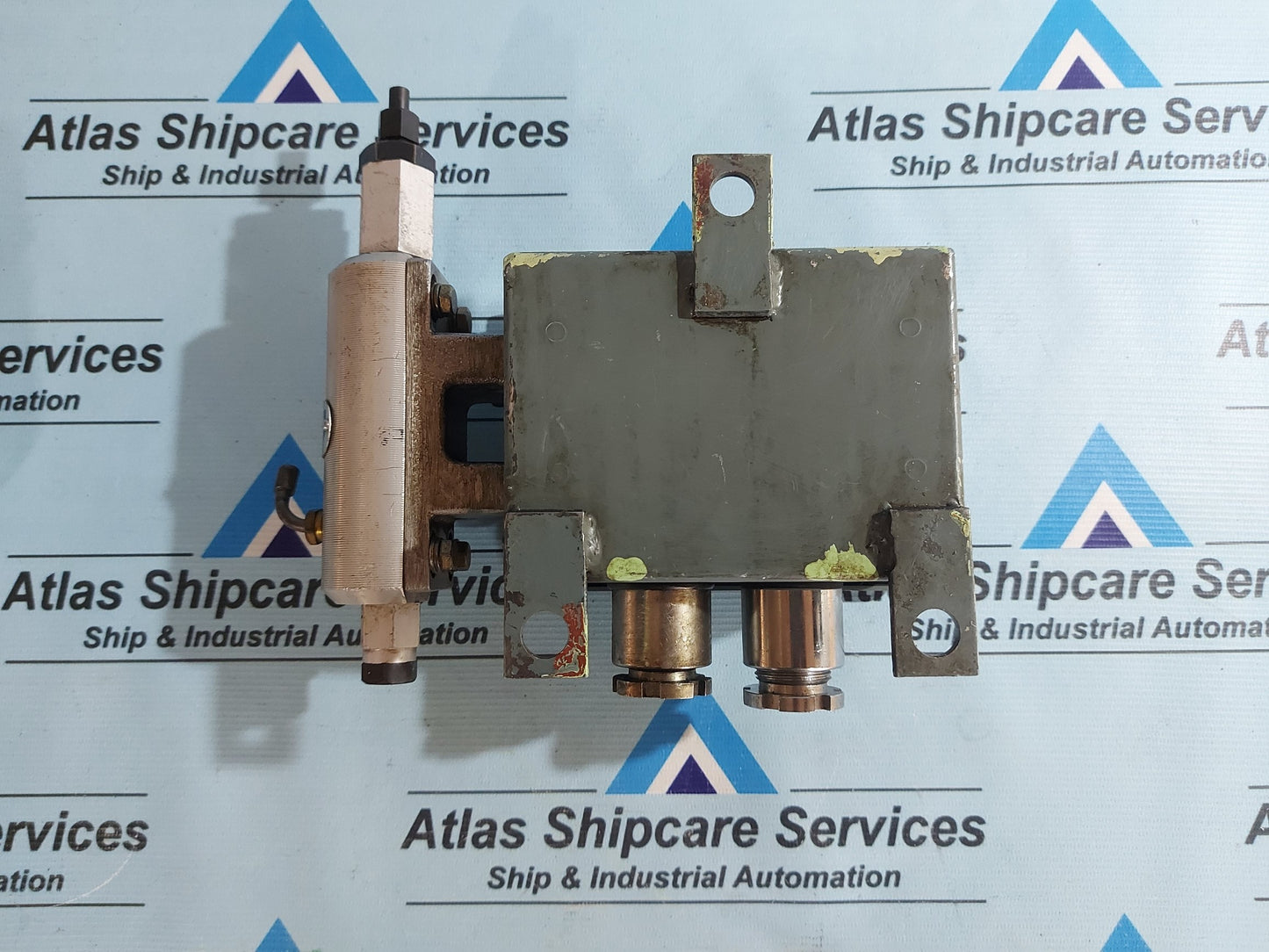 SHIMADZU FA-4A-M2 OIL FLOW ALARM AG443
