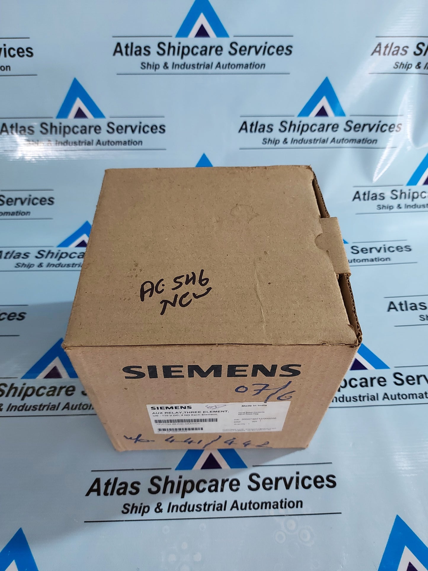 SIEMENS 7PJ1132-6EA00-0AA0/CC AUXILIARY RELAY